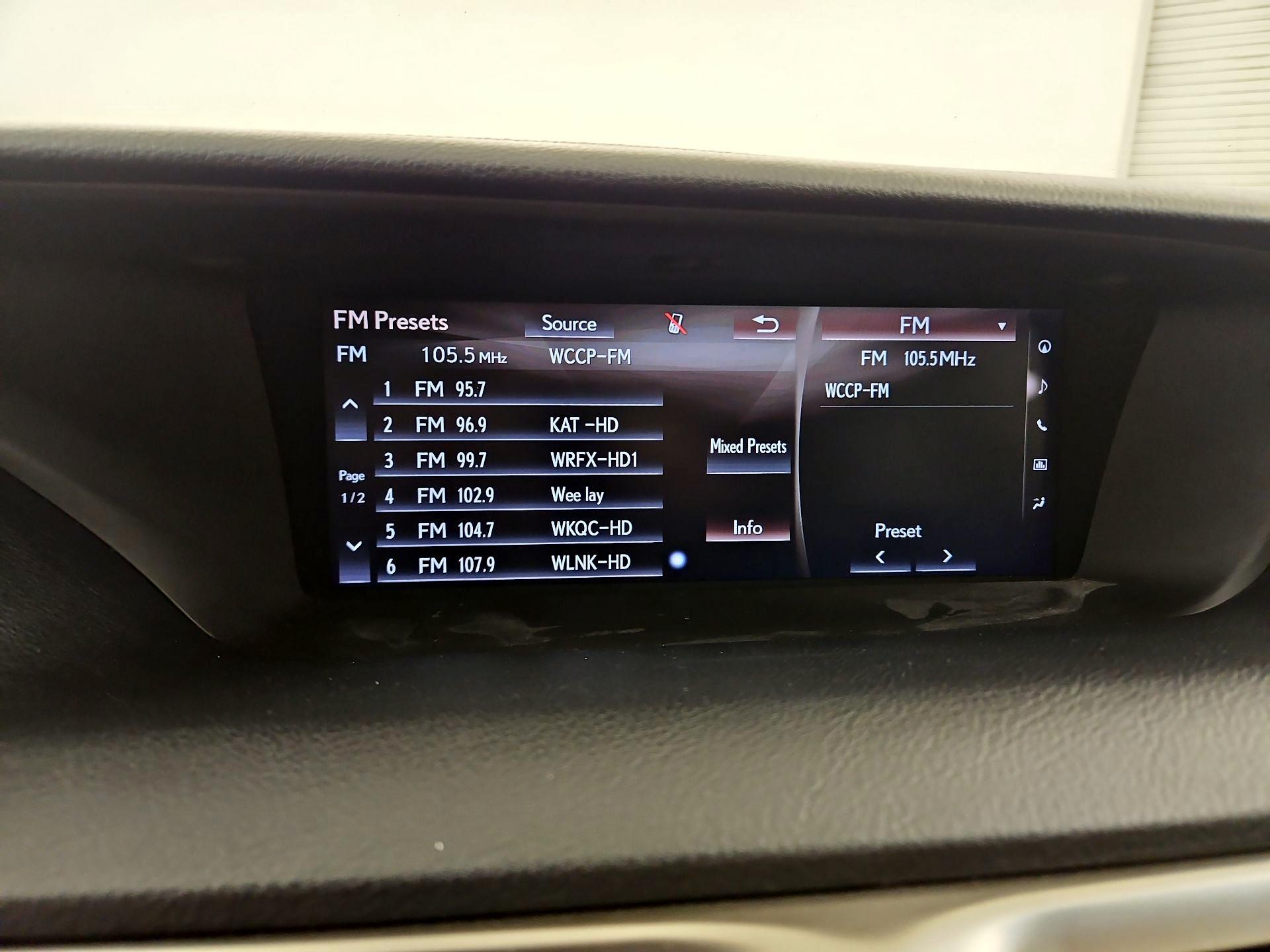 Thumbnail: 2018 Lexus GS - 16