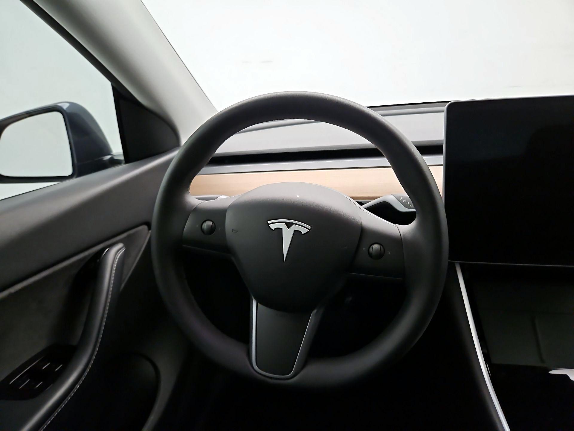 Thumbnail: 2021 Tesla Model Y - 10