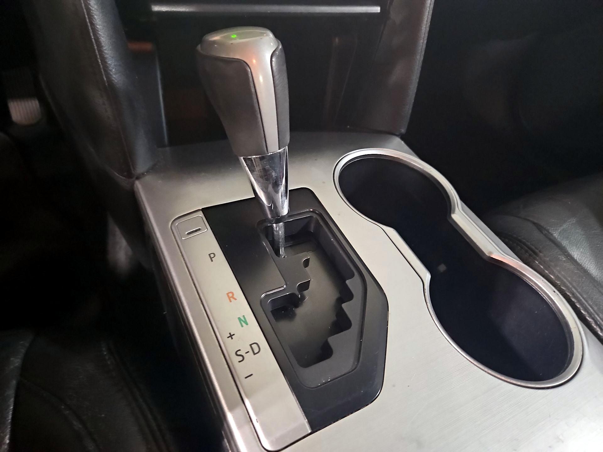 Thumbnail: 2014 Toyota Camry - 13