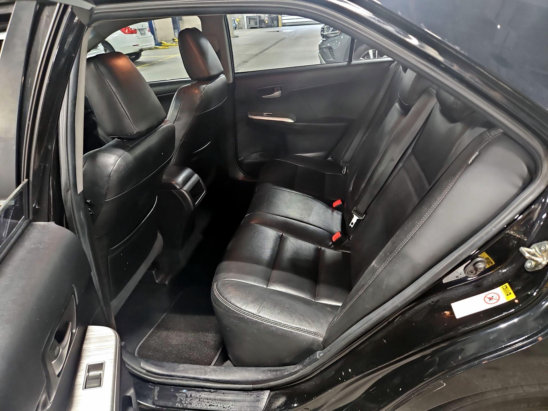 Thumbnail: 2014 Toyota Camry - 15