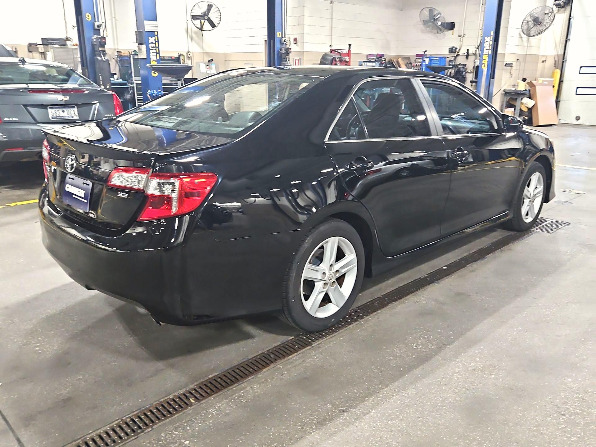 Thumbnail: 2014 Toyota Camry - 5