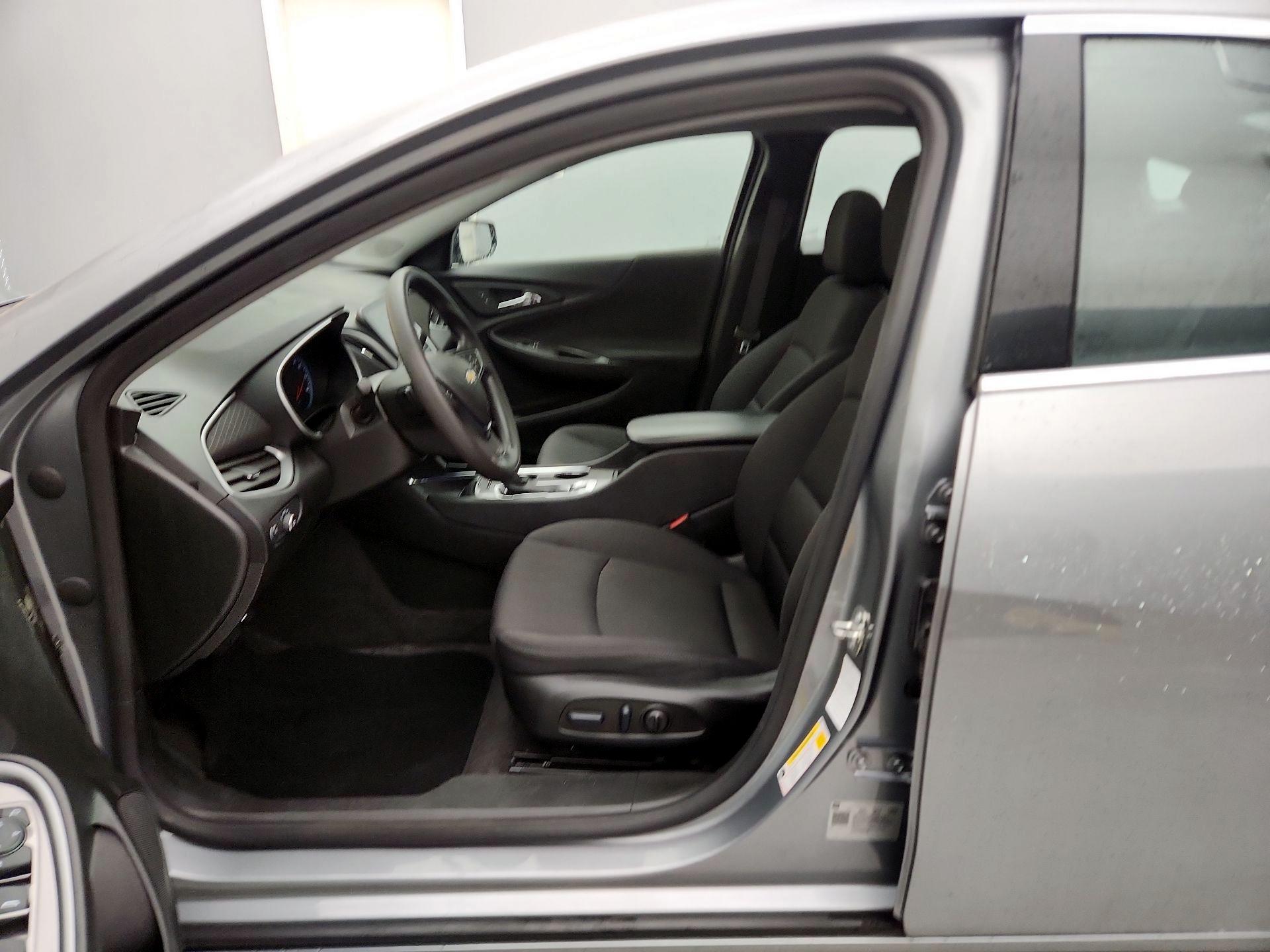 Thumbnail: 2024 Chevrolet Malibu - 11