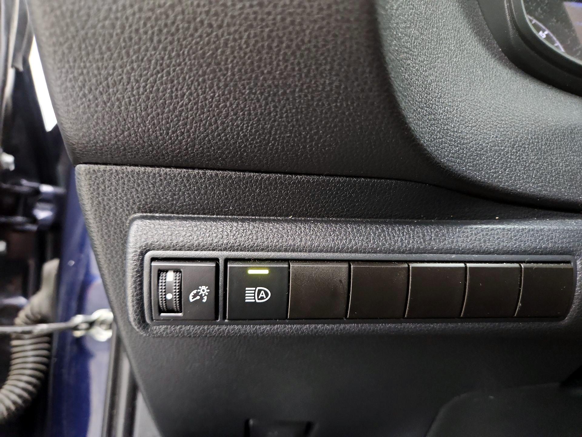 Thumbnail: 2023 Toyota Corolla - 13