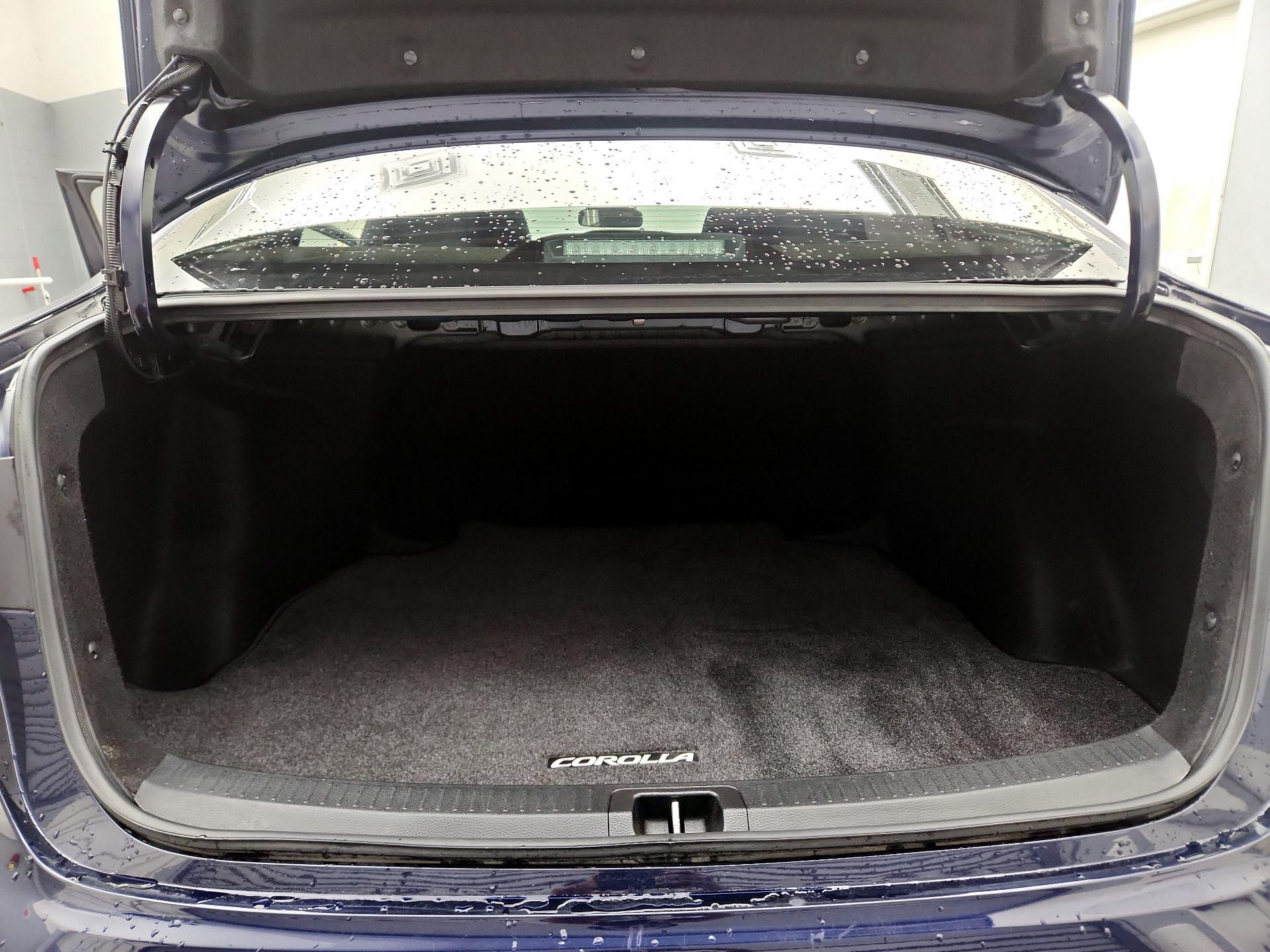 Thumbnail: 2023 Toyota Corolla - 20