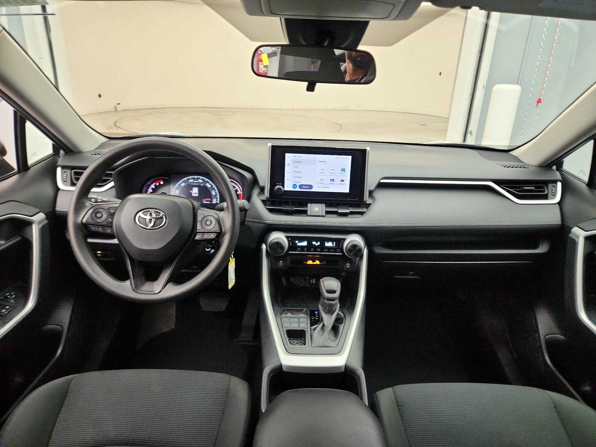 Thumbnail: 2024 Toyota RAV4 - 9