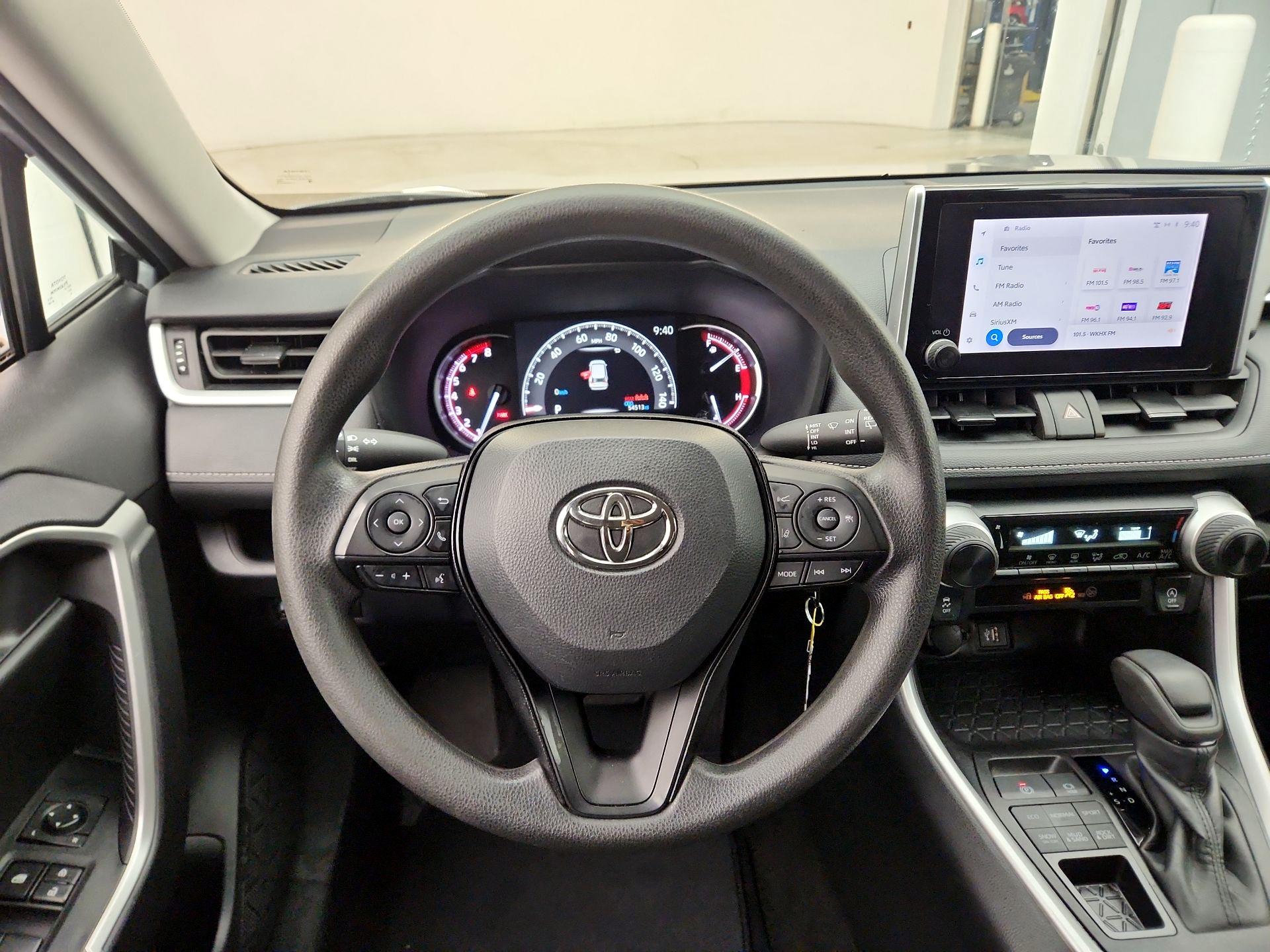 Thumbnail: 2024 Toyota RAV4 - 10