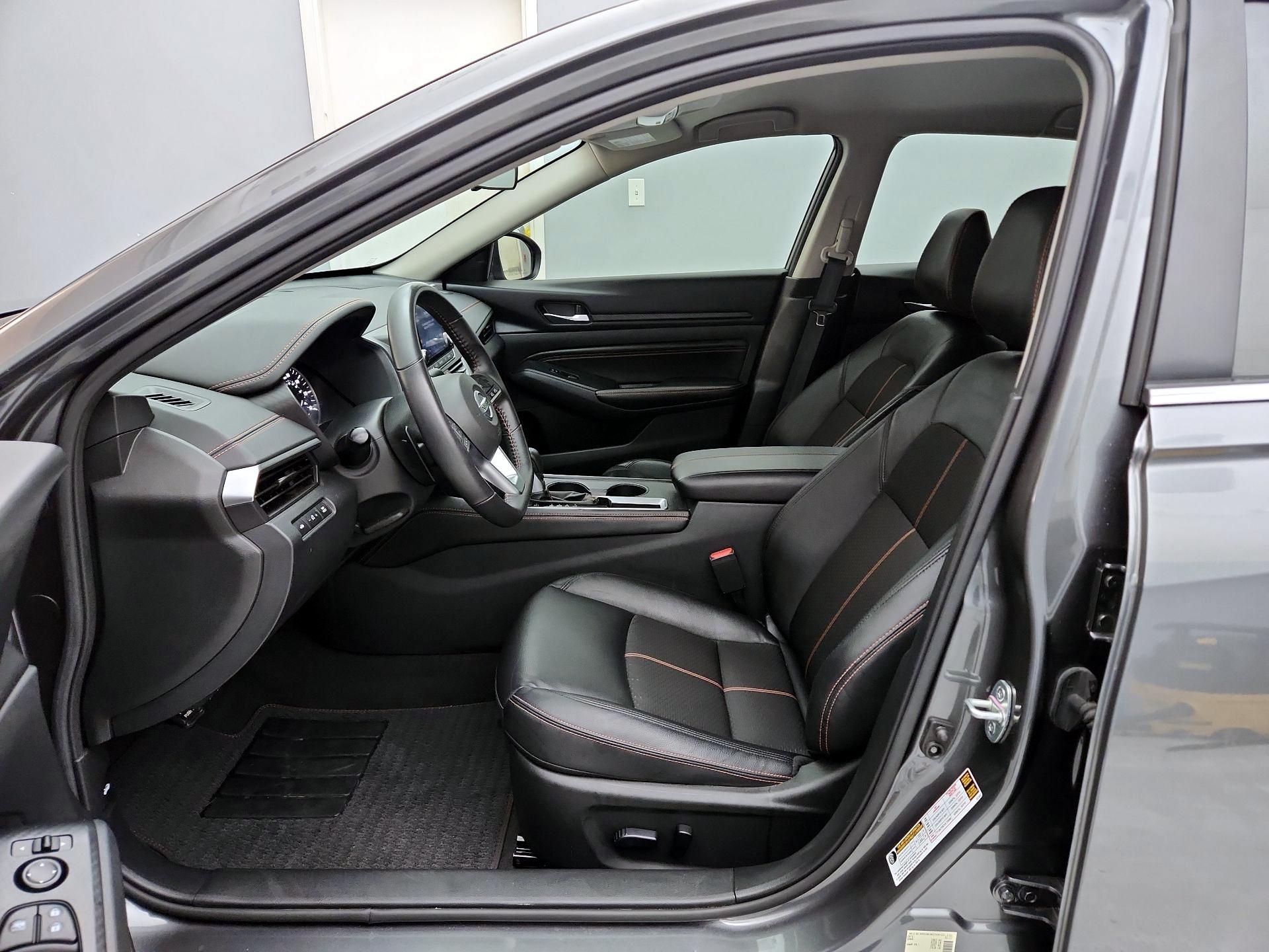 Thumbnail: 2022 Nissan Altima - 11