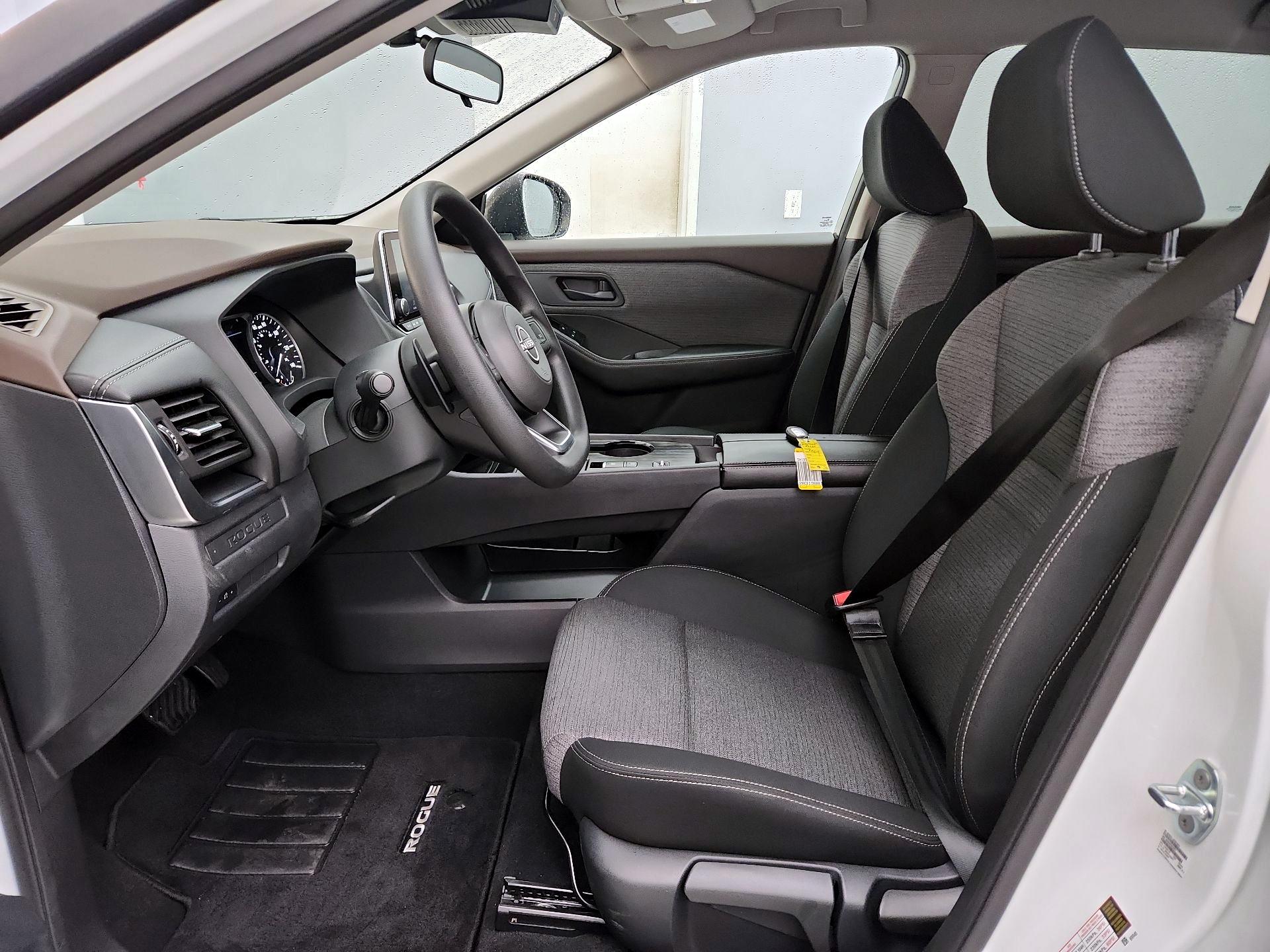 Thumbnail: 2022 Nissan Rogue - 11