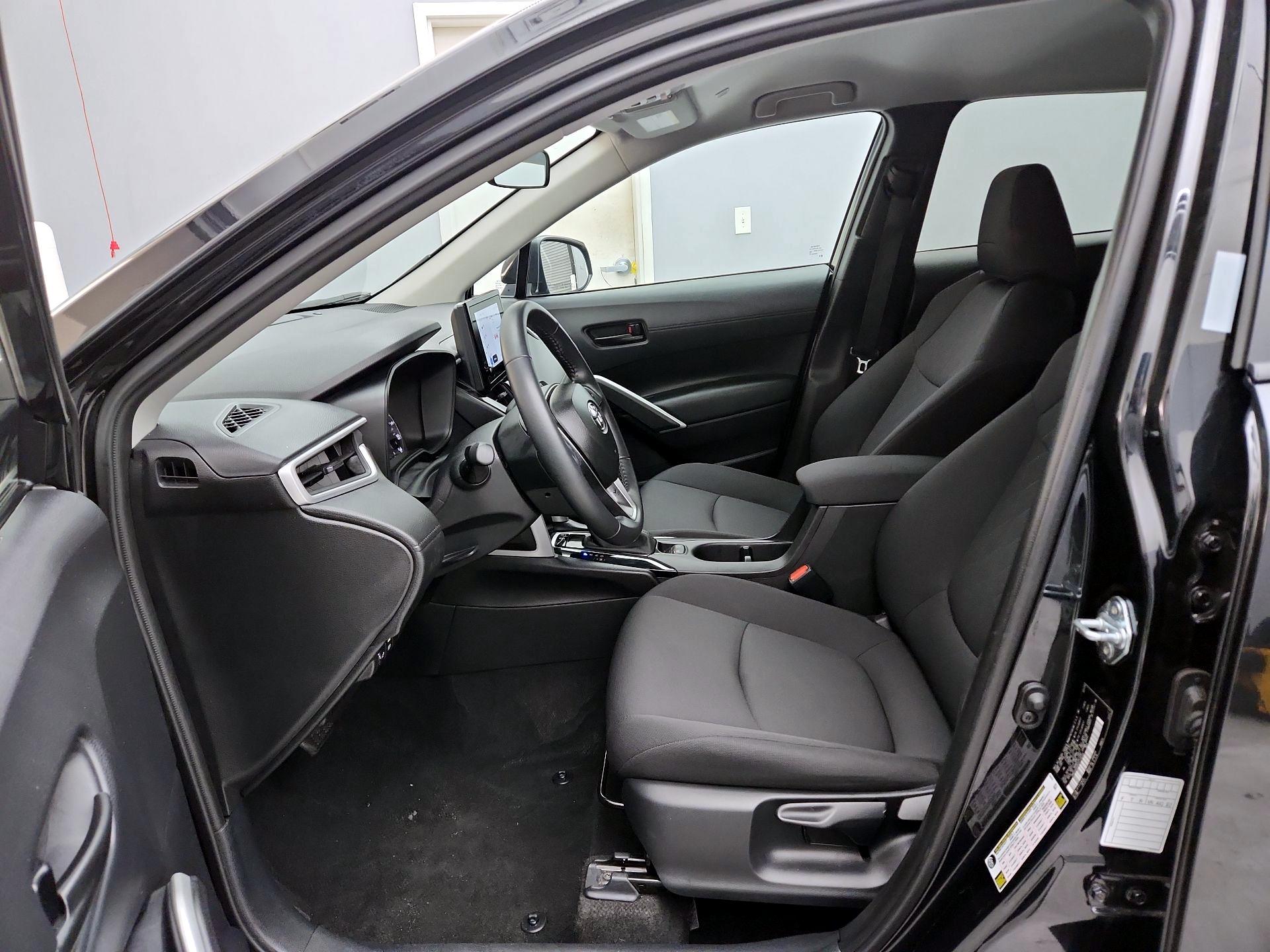 Thumbnail: 2025 Toyota Corolla Cross - 11