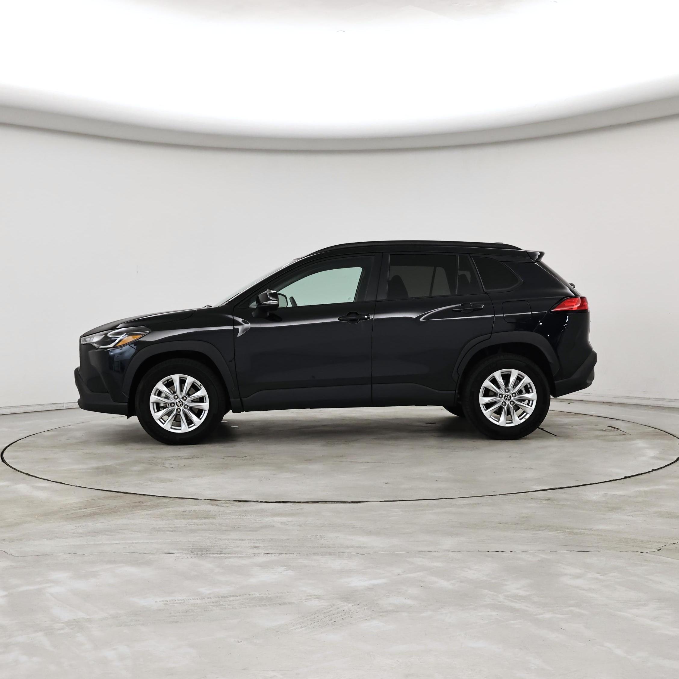 Thumbnail: 2025 Toyota Corolla Cross - 3