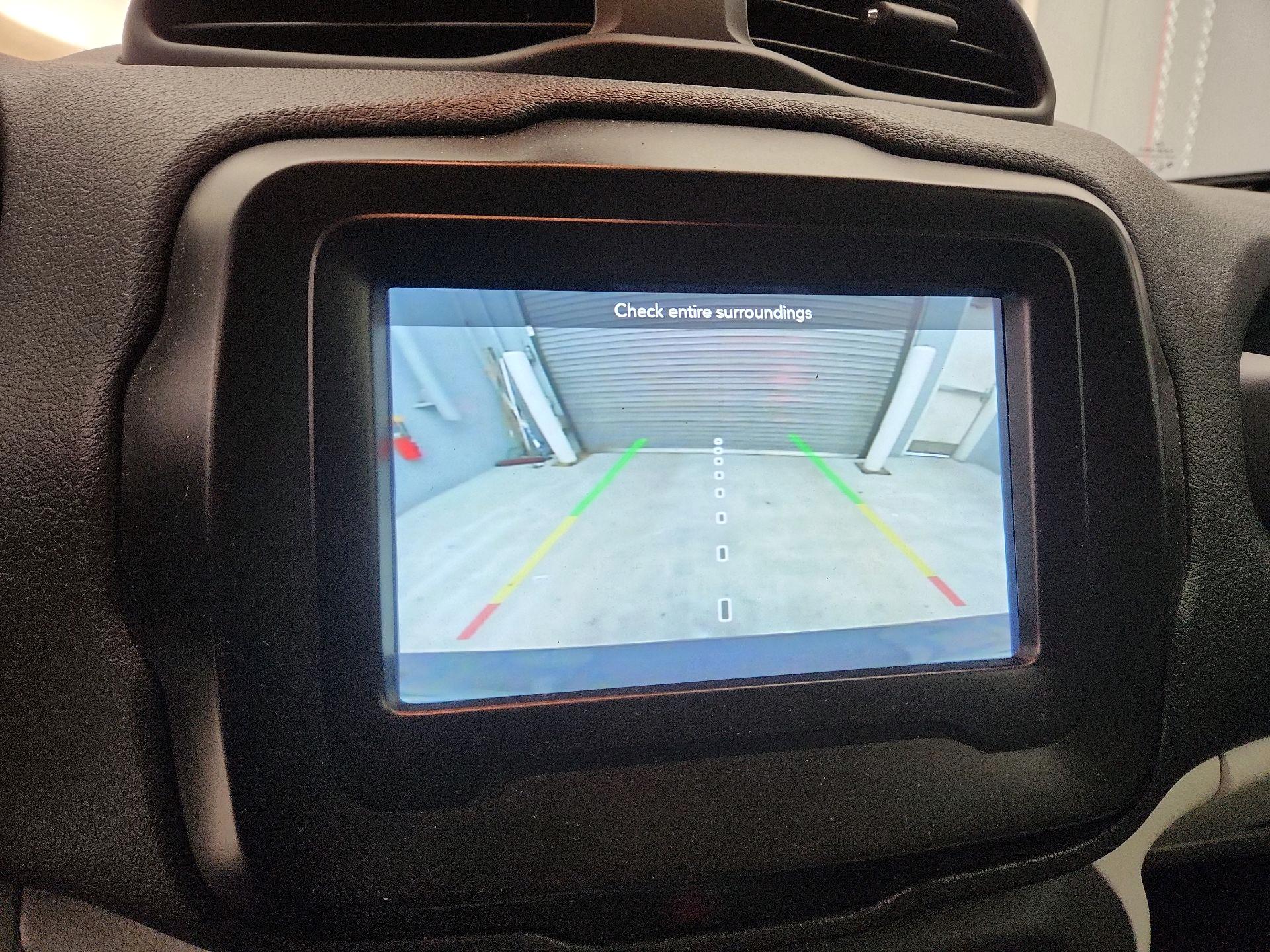 Thumbnail: 2021 Jeep Renegade - 14