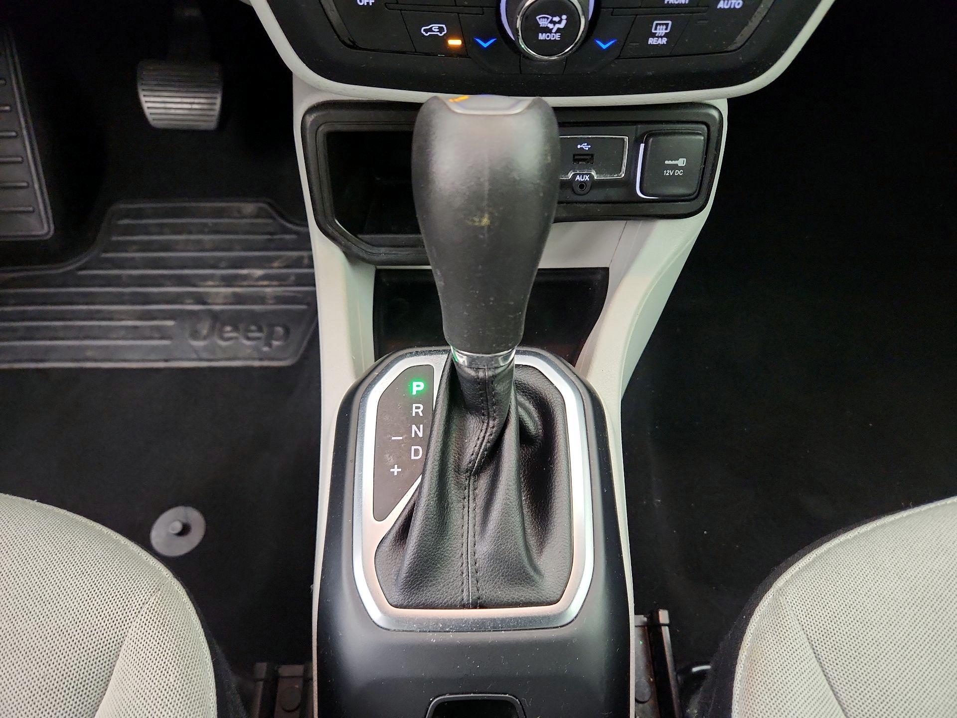 Thumbnail: 2021 Jeep Renegade - 17