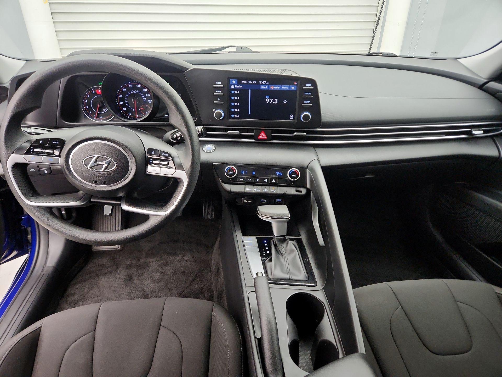 Thumbnail: 2023 Hyundai Elantra - 9