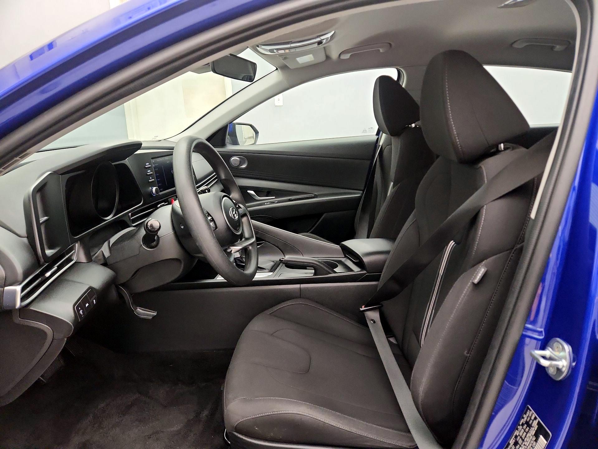 Thumbnail: 2023 Hyundai Elantra - 11