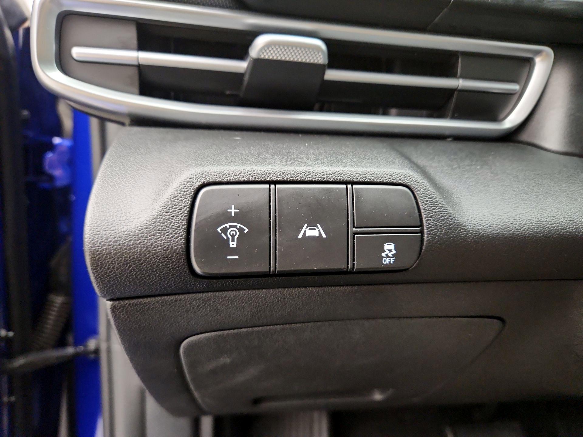 Thumbnail: 2023 Hyundai Elantra - 13