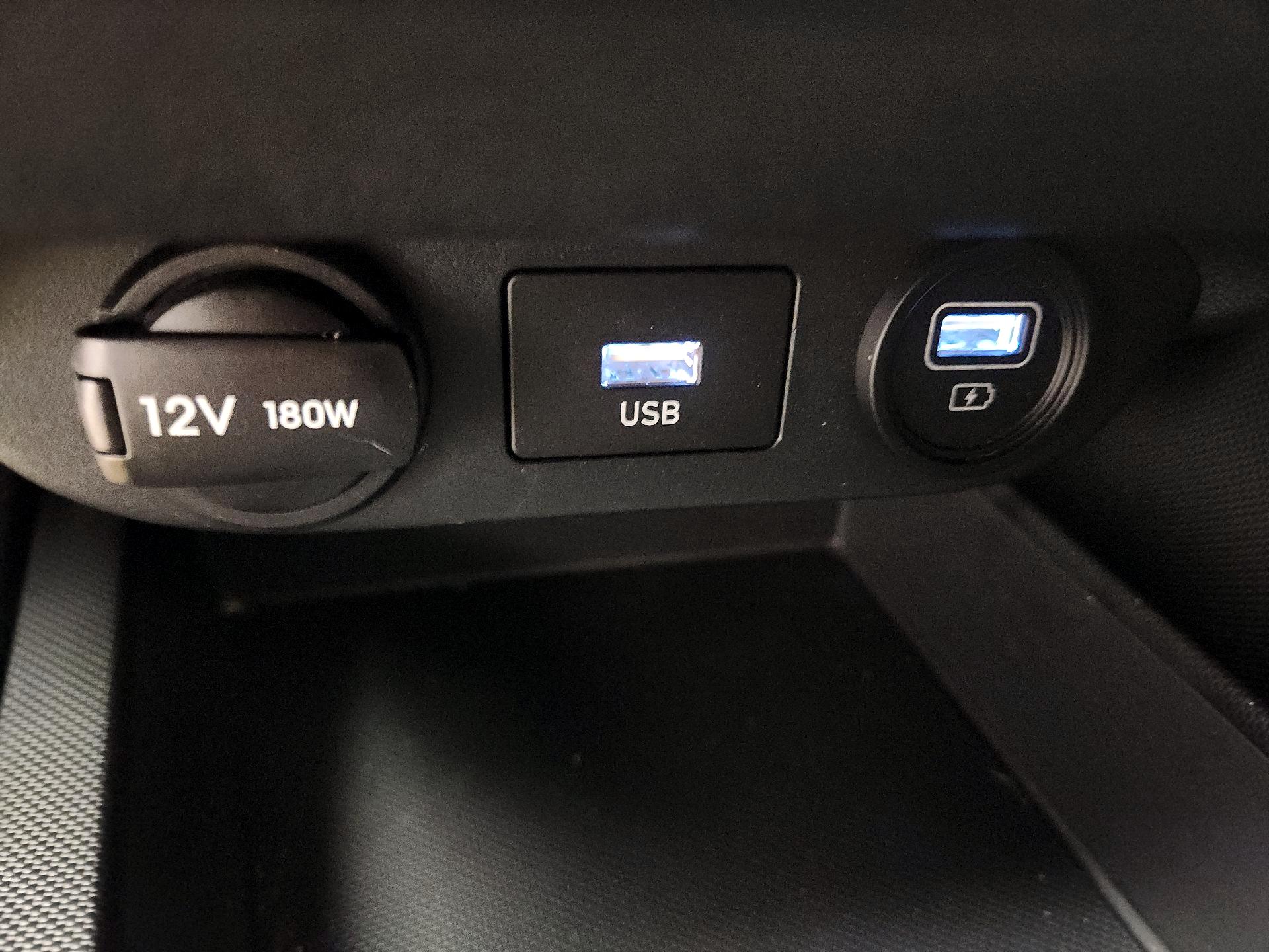 Thumbnail: 2023 Hyundai Elantra - 18