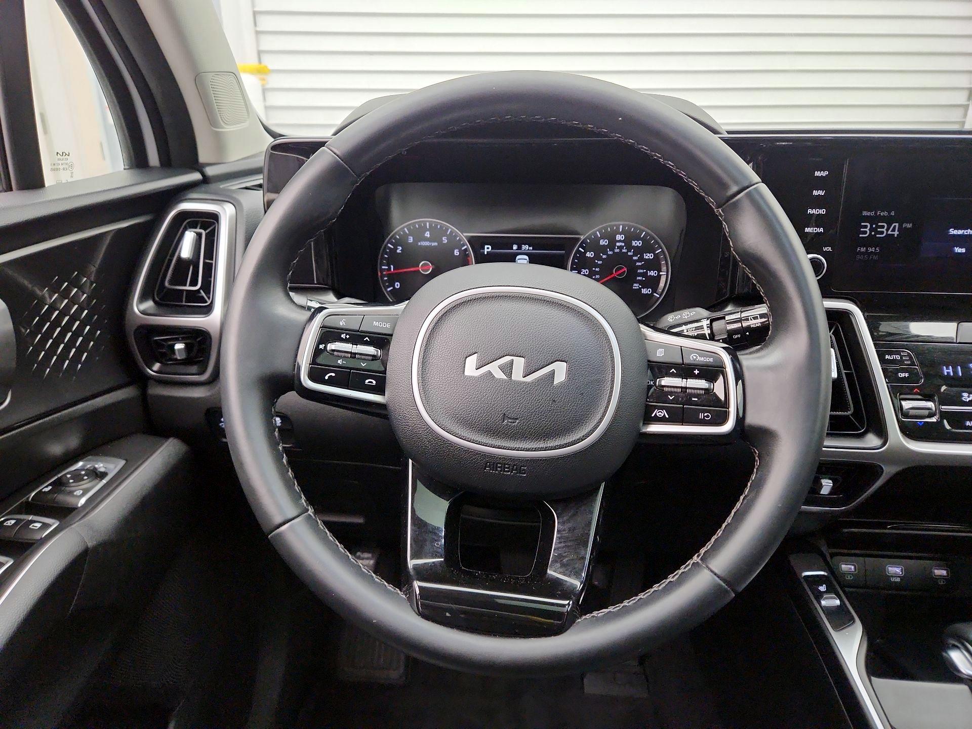 Thumbnail: 2022 Kia Sorento - 10