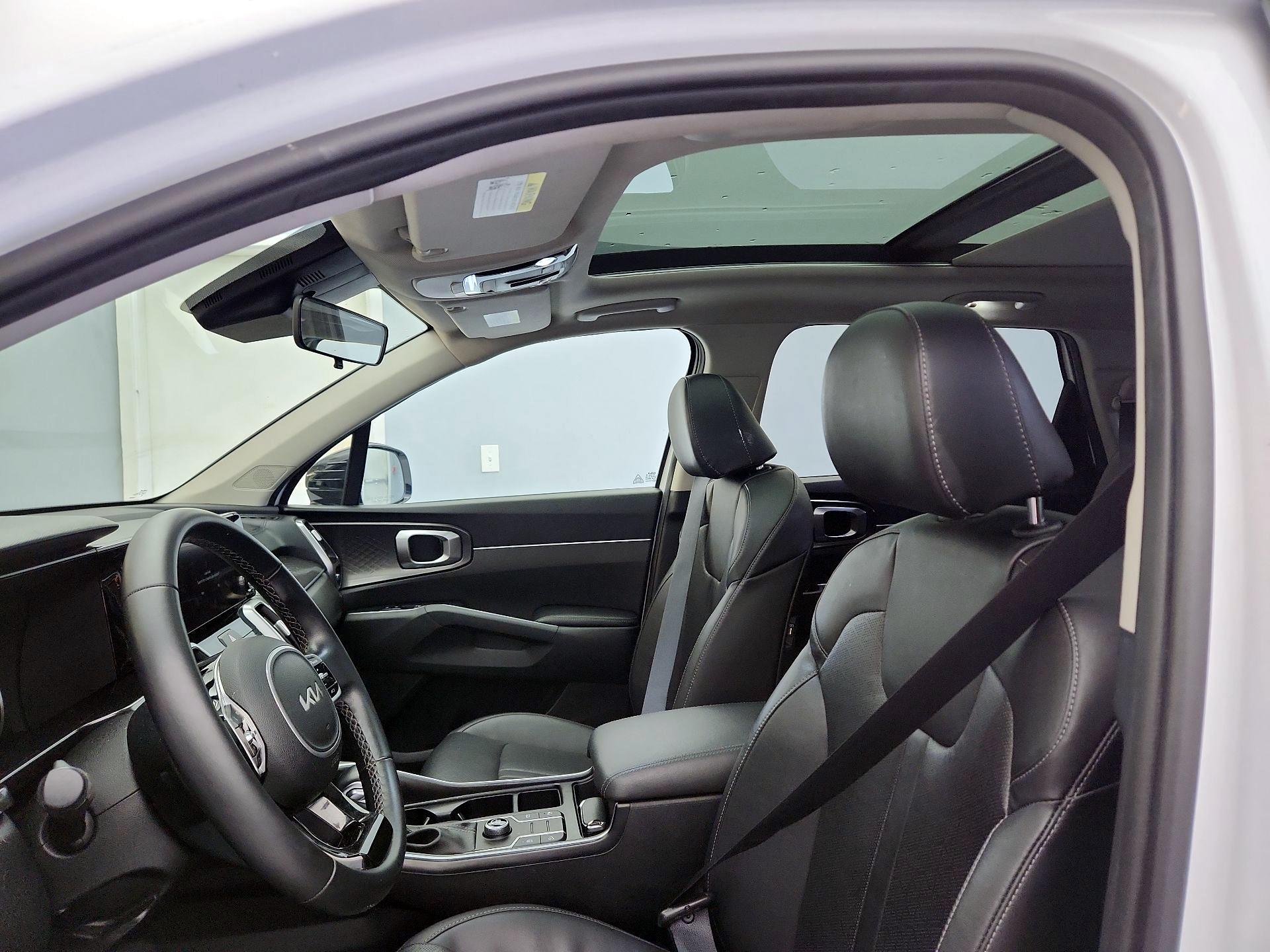 Thumbnail: 2022 Kia Sorento - 20