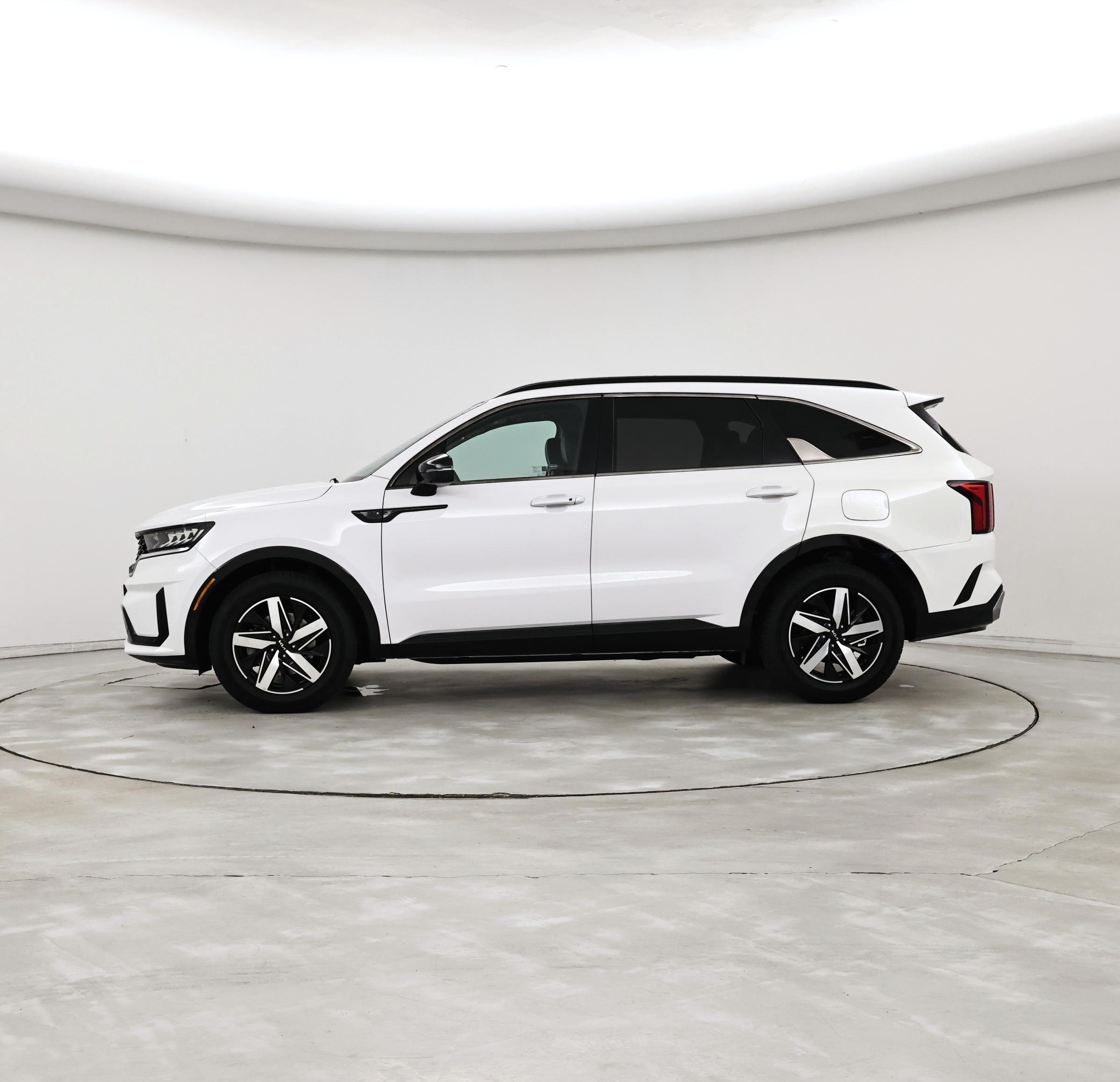 Thumbnail: 2022 Kia Sorento - 3