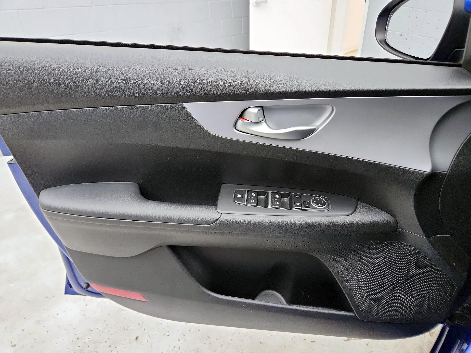 Thumbnail: 2024 Kia Forte - 12