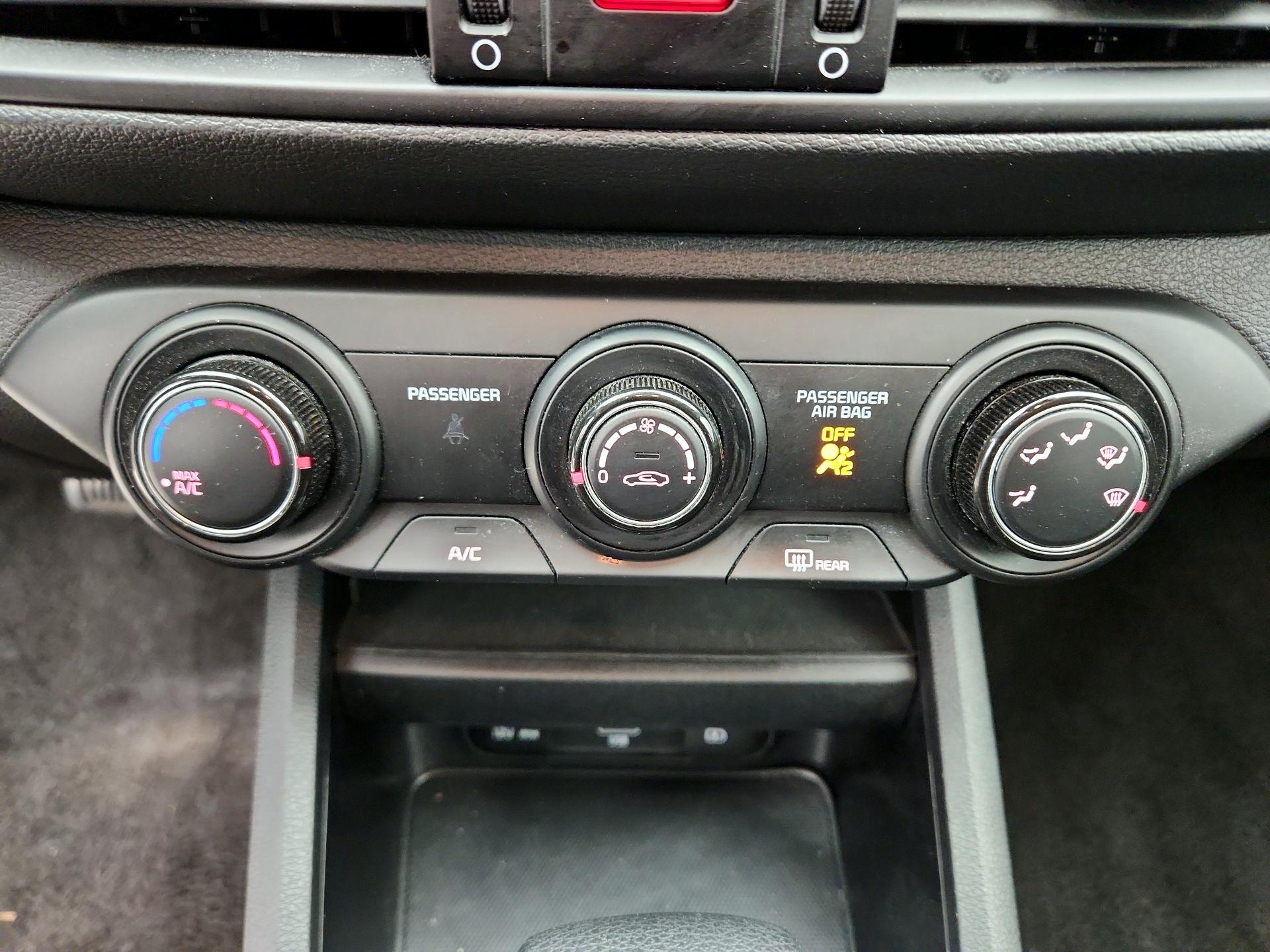 Thumbnail: 2024 Kia Forte - 16