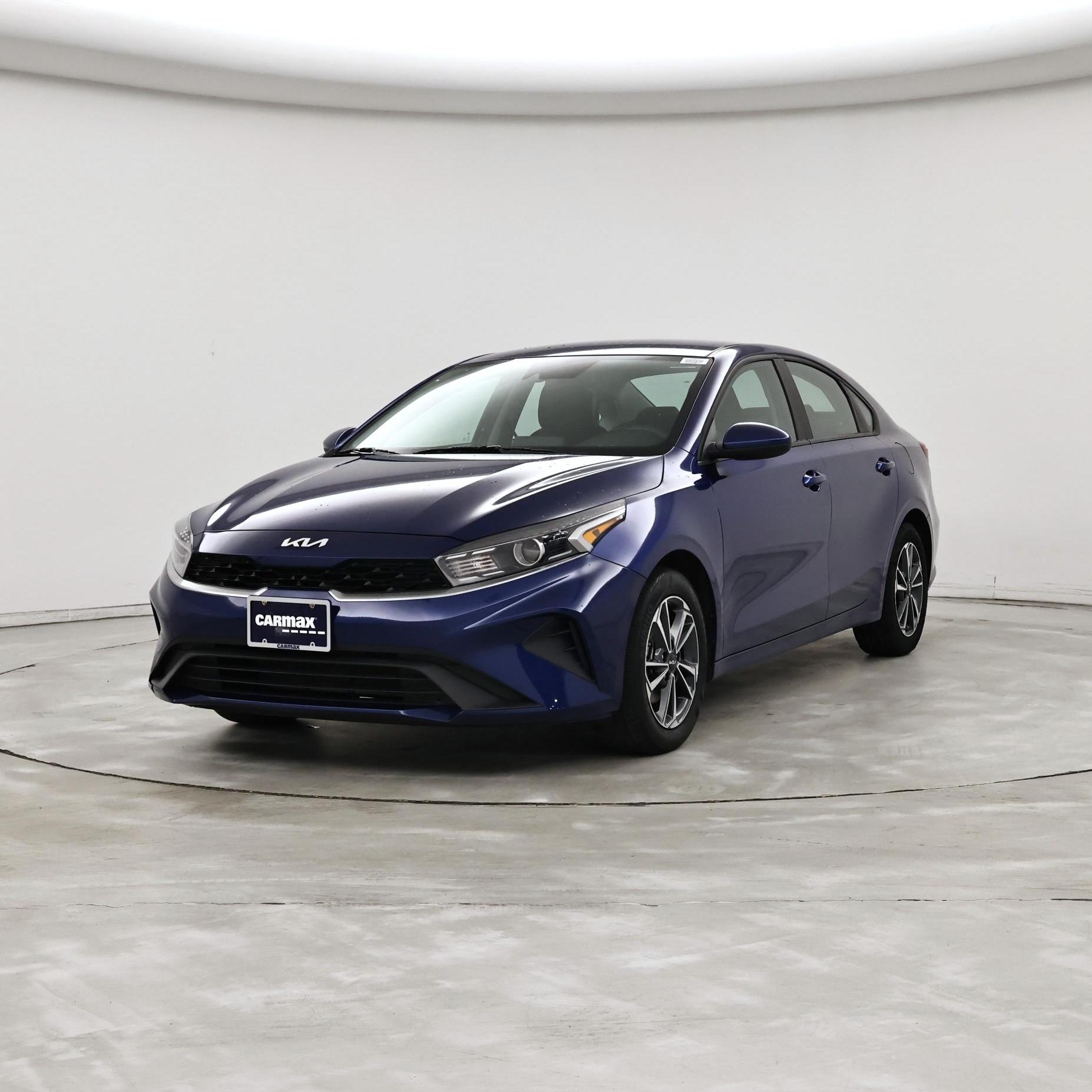 Thumbnail: 2024 Kia Forte - 4