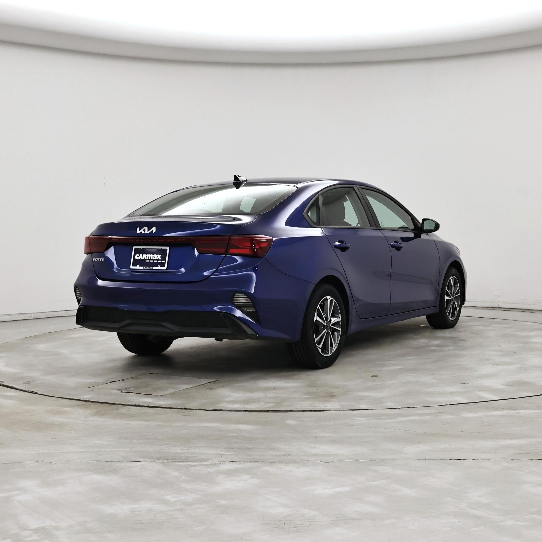 Thumbnail: 2024 Kia Forte - 8