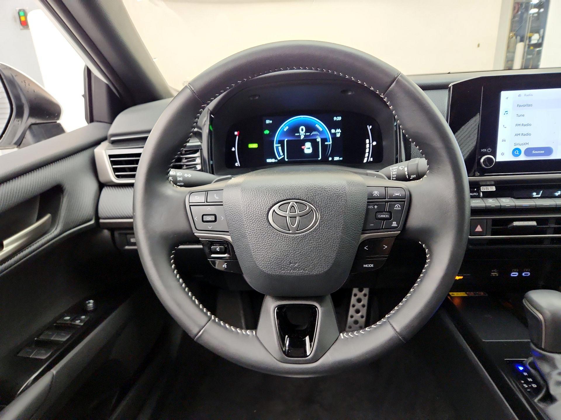 Thumbnail: 2025 Toyota Camry - 10