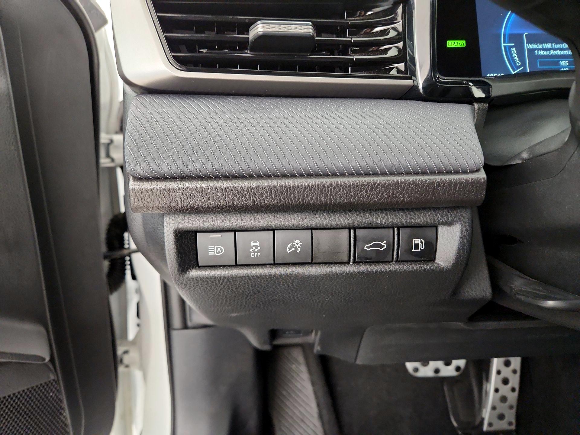 Thumbnail: 2025 Toyota Camry - 13