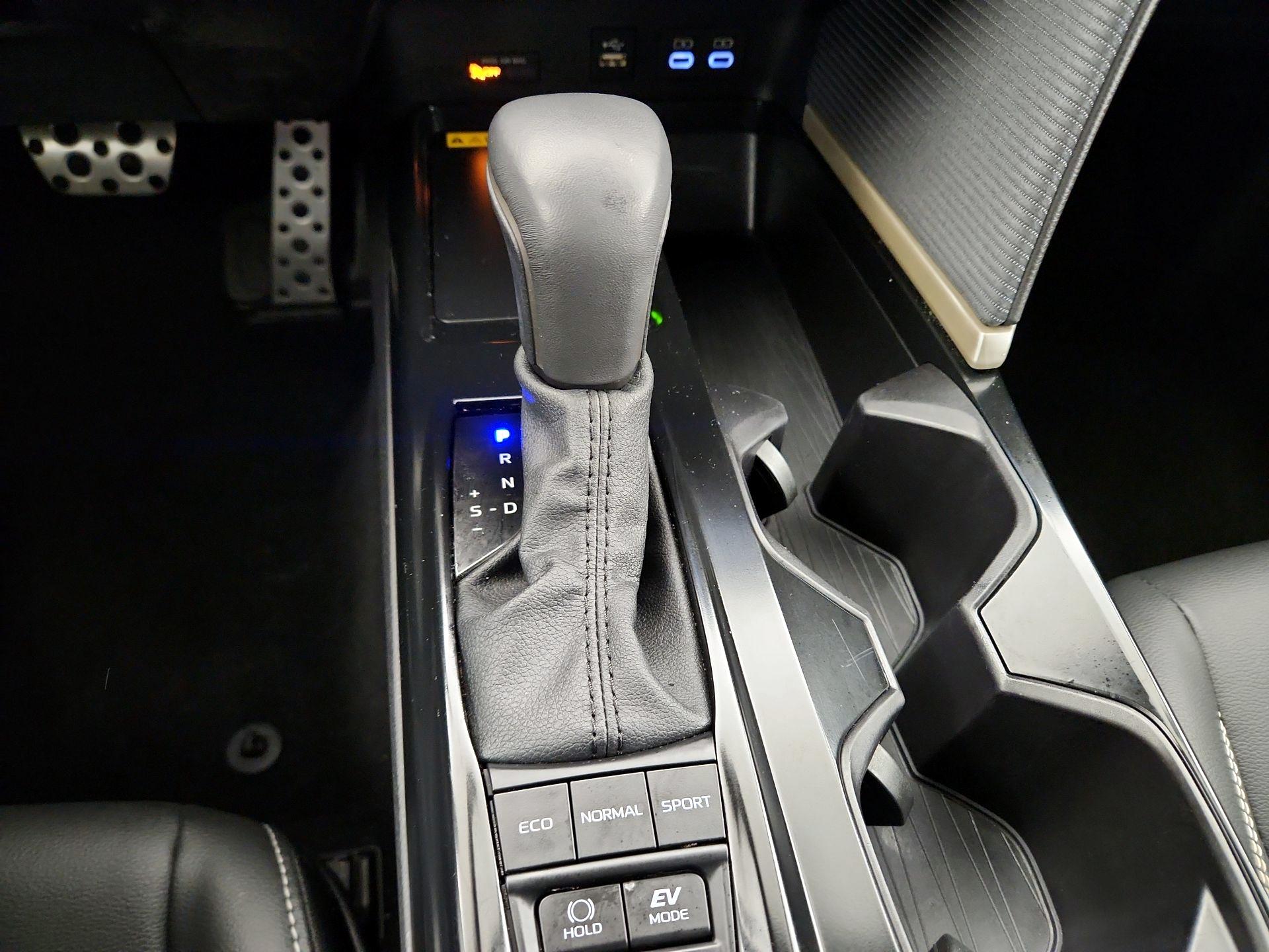 Thumbnail: 2025 Toyota Camry - 17