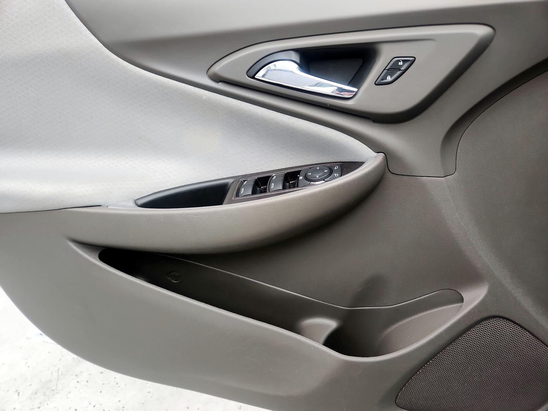 Thumbnail: 2021 Chevrolet Malibu - 12