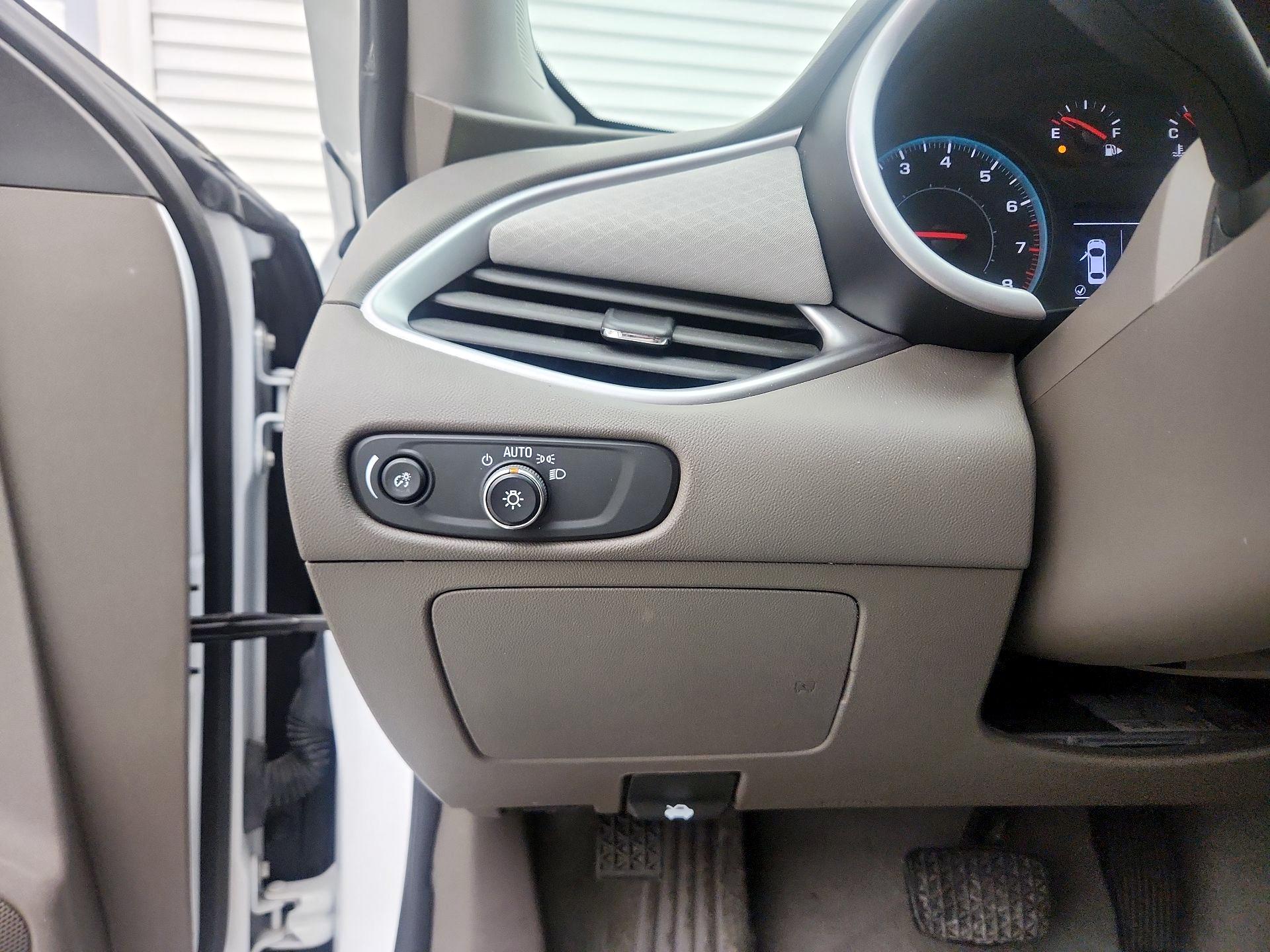 Thumbnail: 2021 Chevrolet Malibu - 13