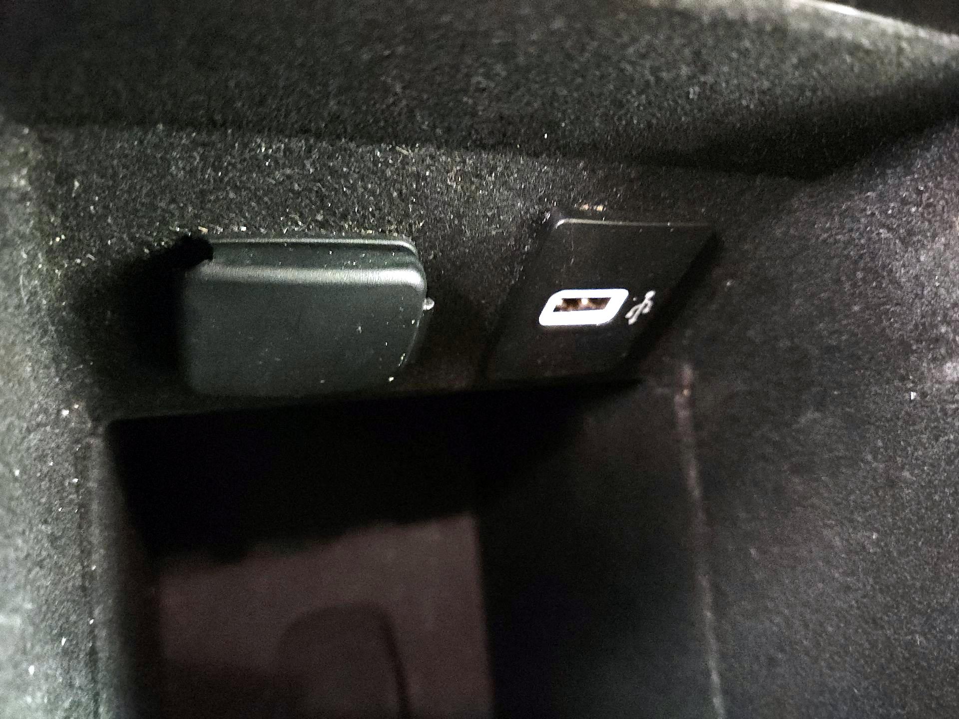 Thumbnail: 2020 Lincoln Nautilus - 19