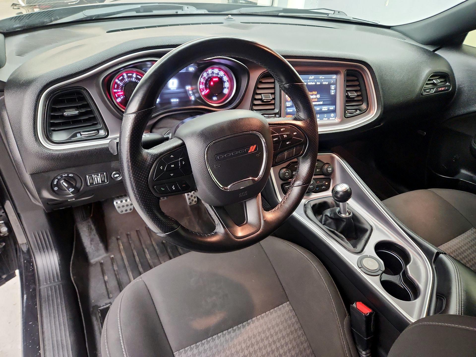 Thumbnail: 2022 Dodge Challenger - 9