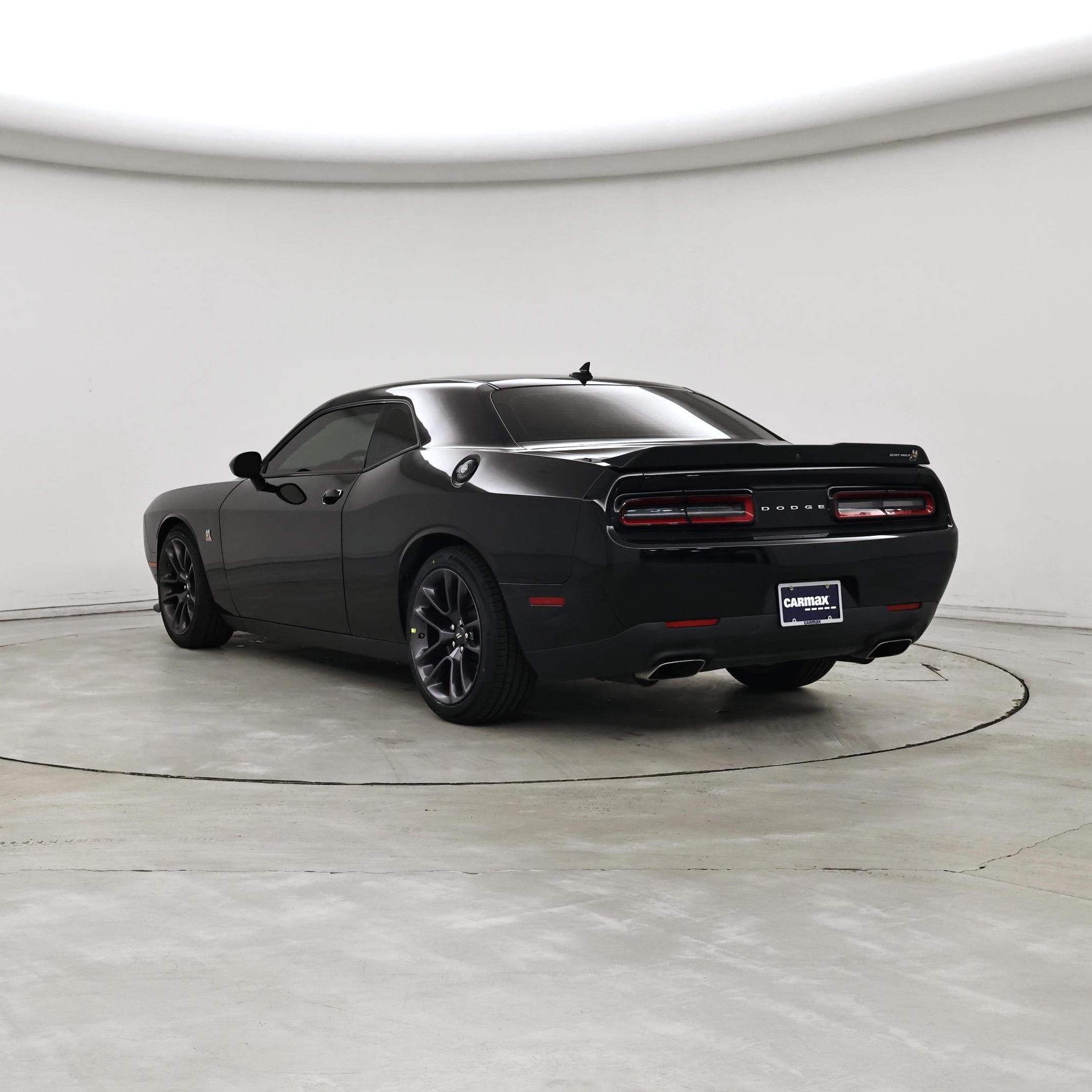 Thumbnail: 2022 Dodge Challenger - 2