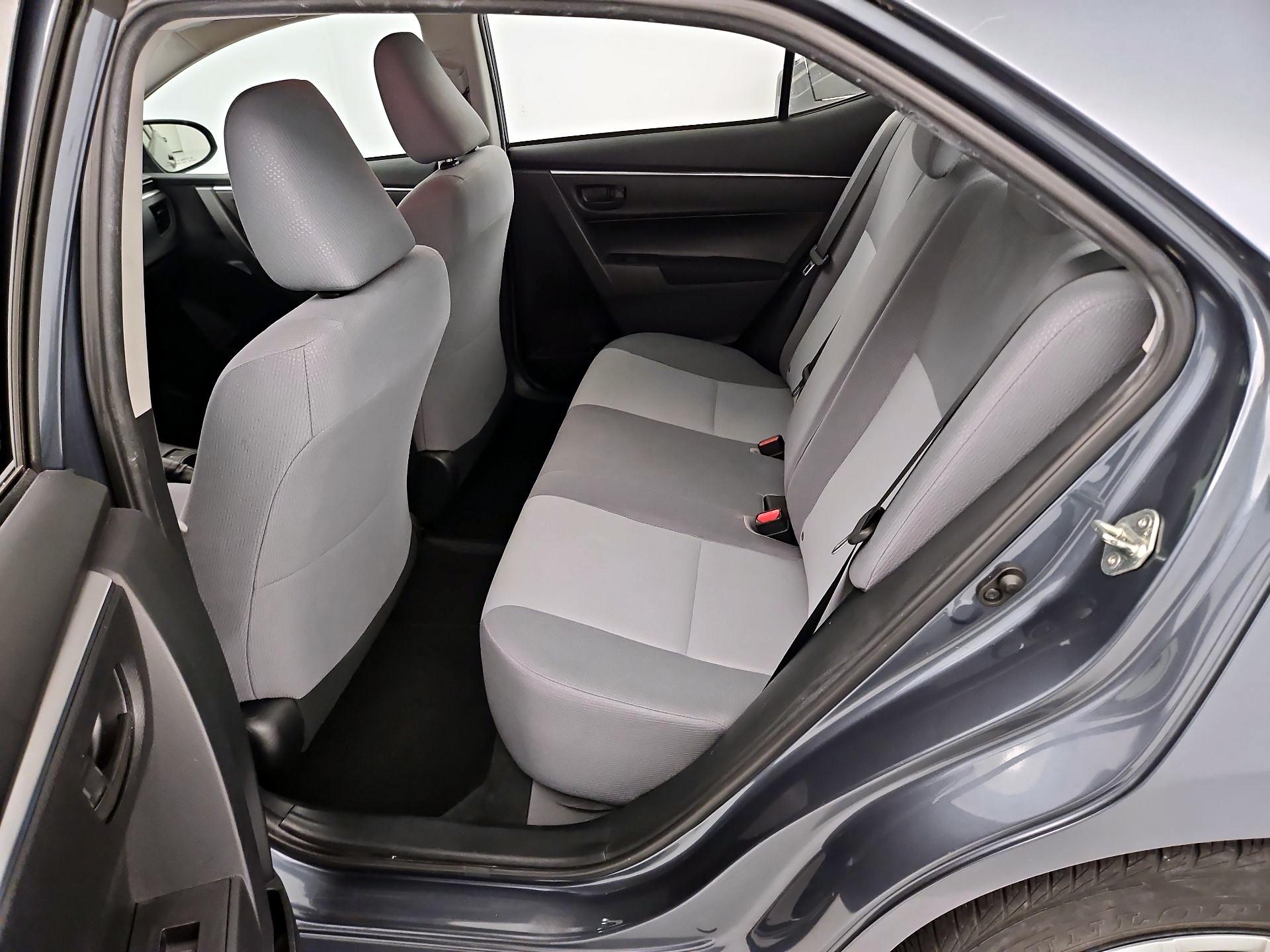 Thumbnail: 2015 Toyota Corolla - 18