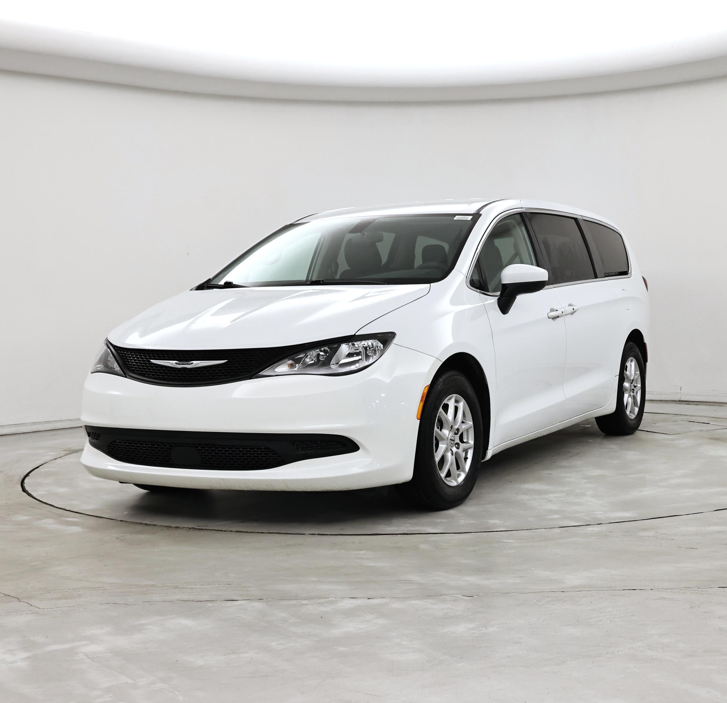 Thumbnail: 2022 Chrysler Voyager - 4