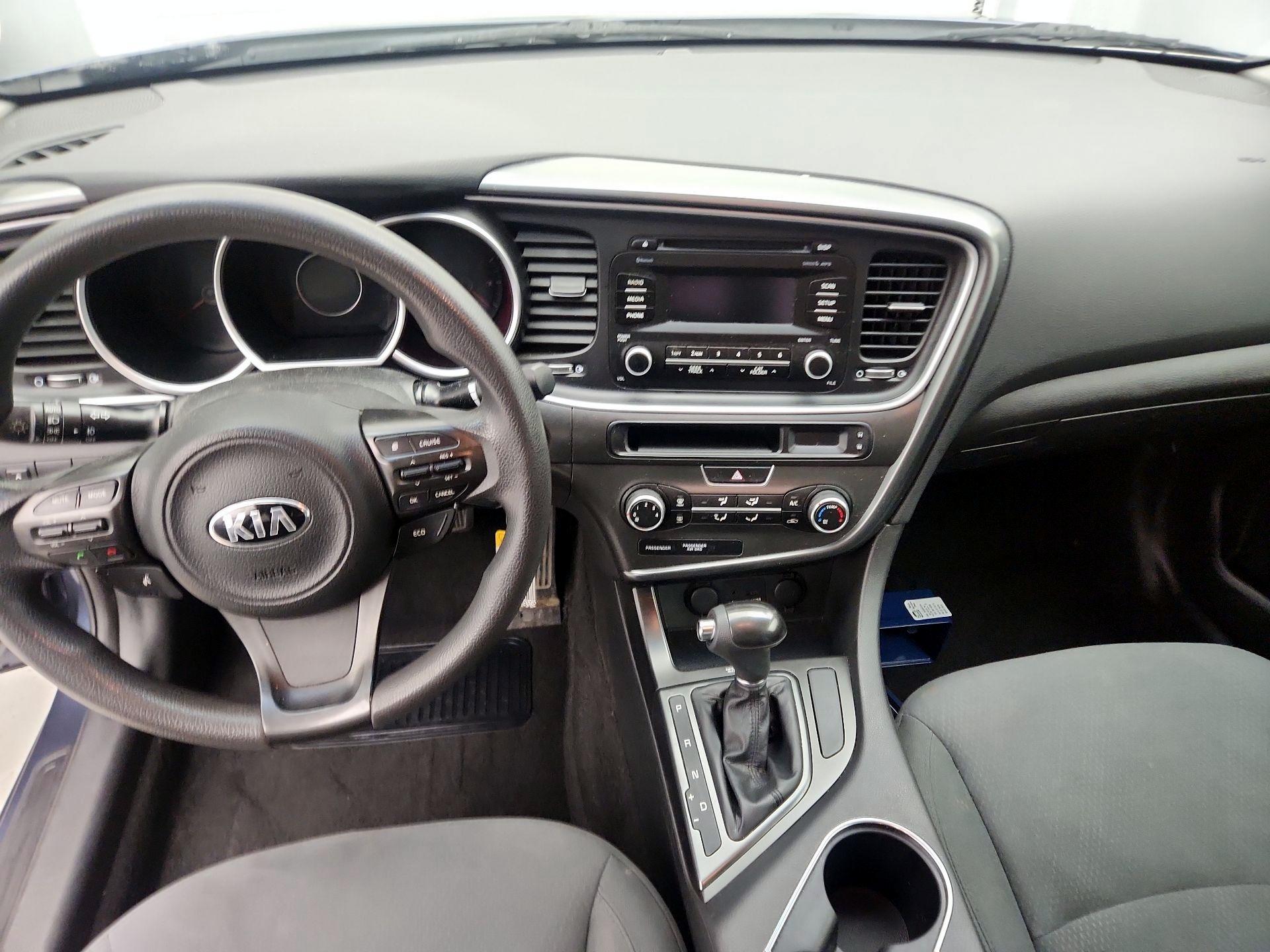 Thumbnail: 2015 Kia Optima - 9