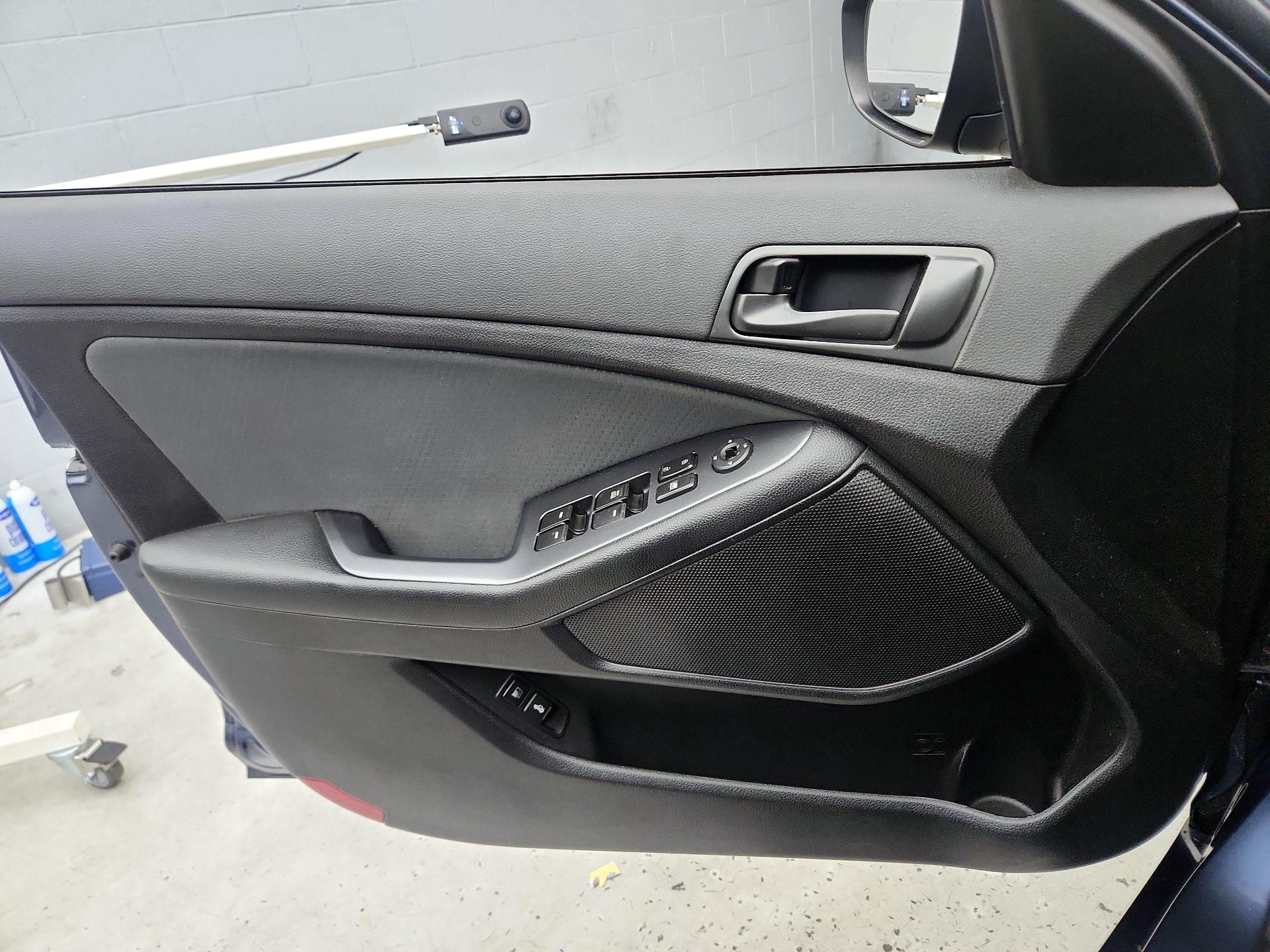 Thumbnail: 2015 Kia Optima - 12