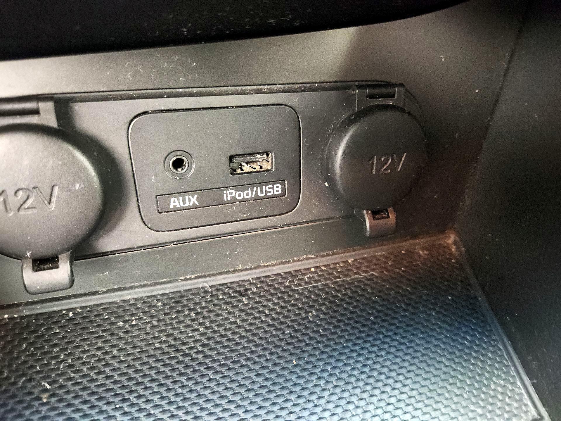 Thumbnail: 2015 Kia Optima - 17