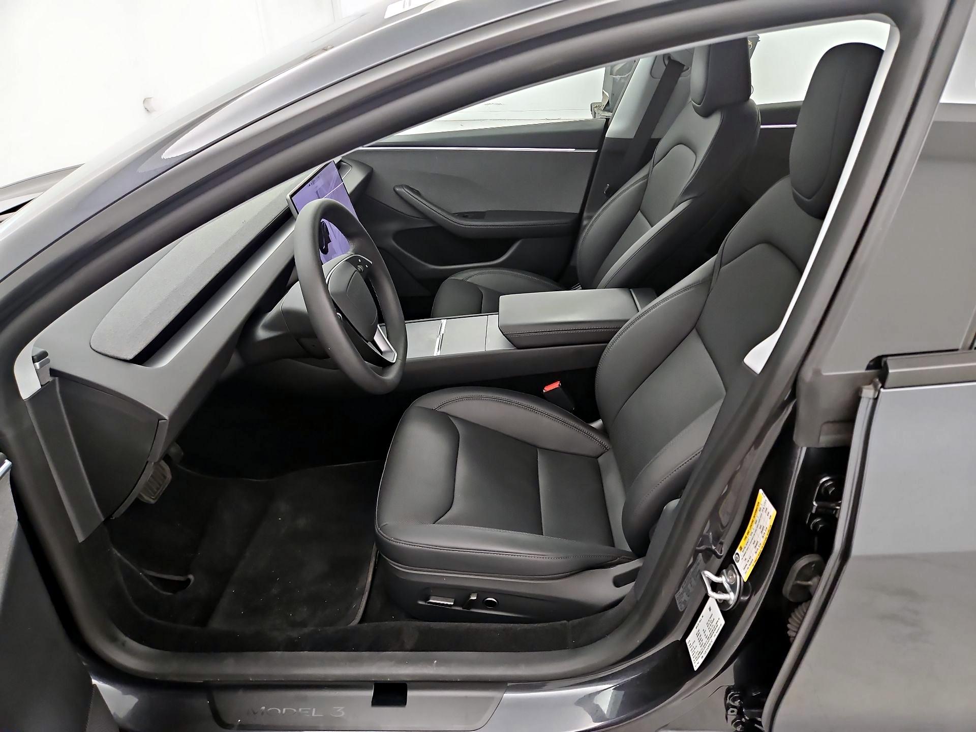 Thumbnail: 2025 Tesla Model 3 - 11