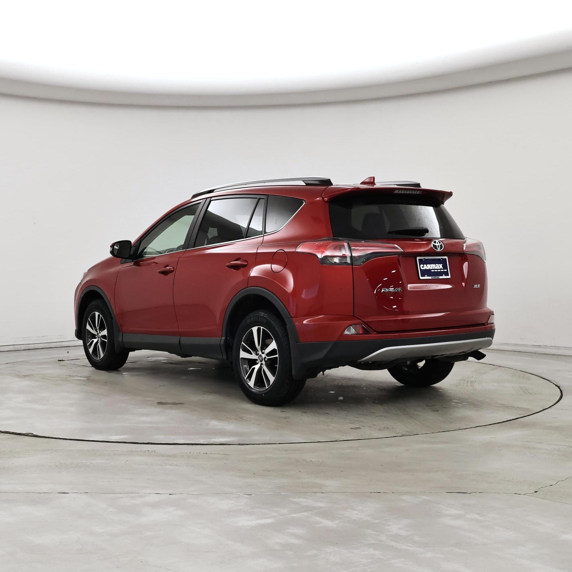 Thumbnail: 2017 Toyota RAV4 - 2