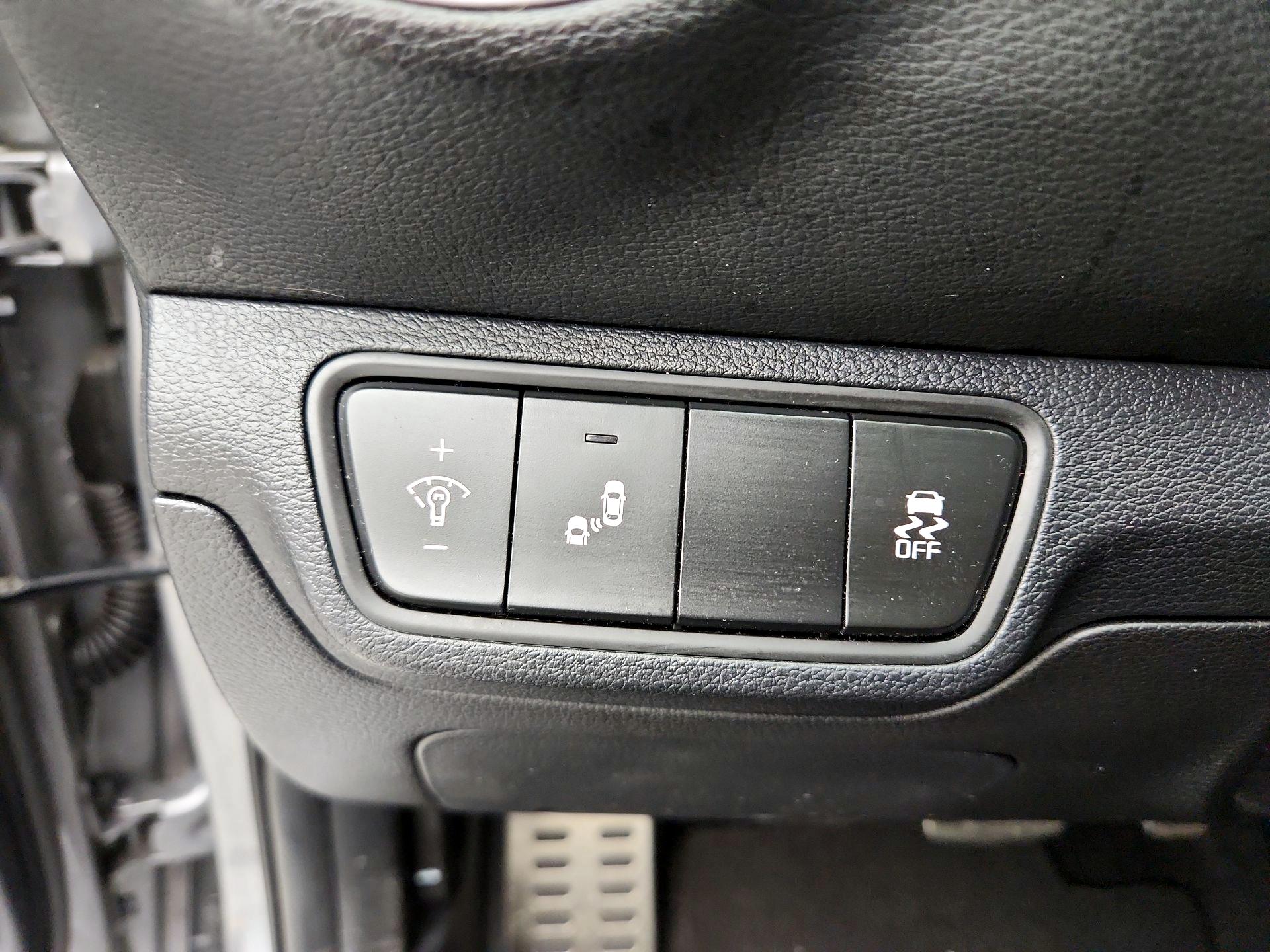 Thumbnail: 2023 Kia Forte - 13