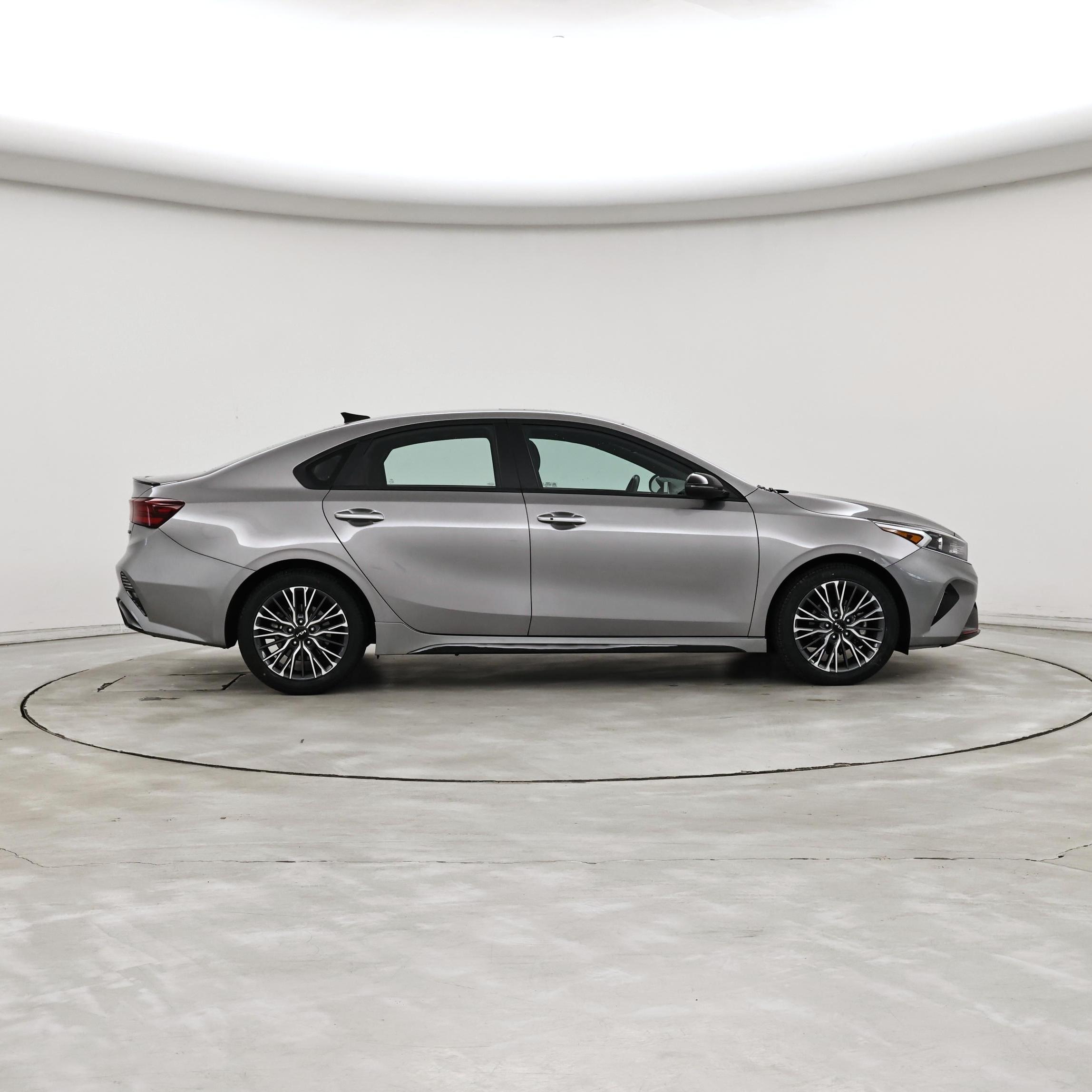 Thumbnail: 2023 Kia Forte - 7