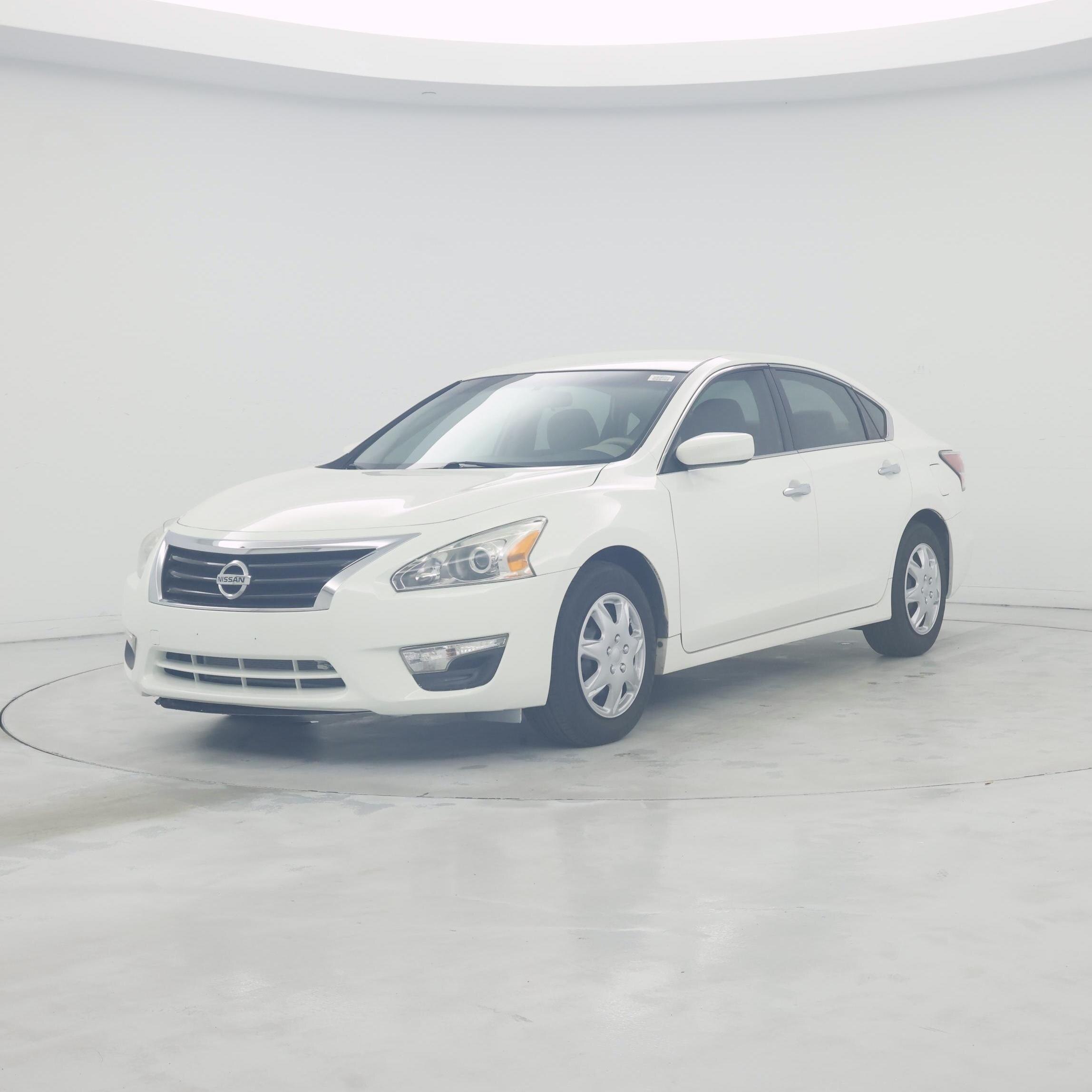 Thumbnail: 2015 Nissan Altima - 4