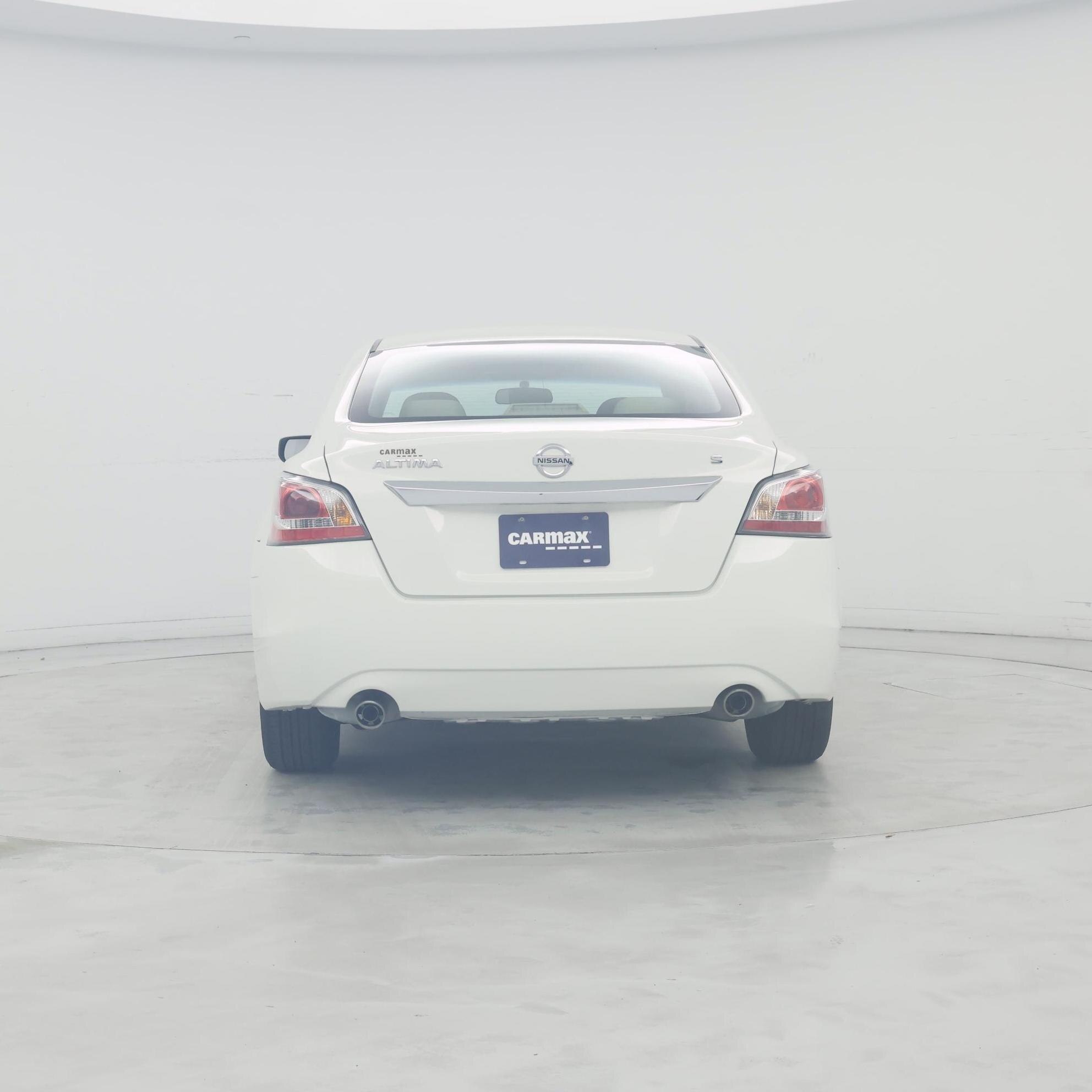 Thumbnail: 2015 Nissan Altima - 6