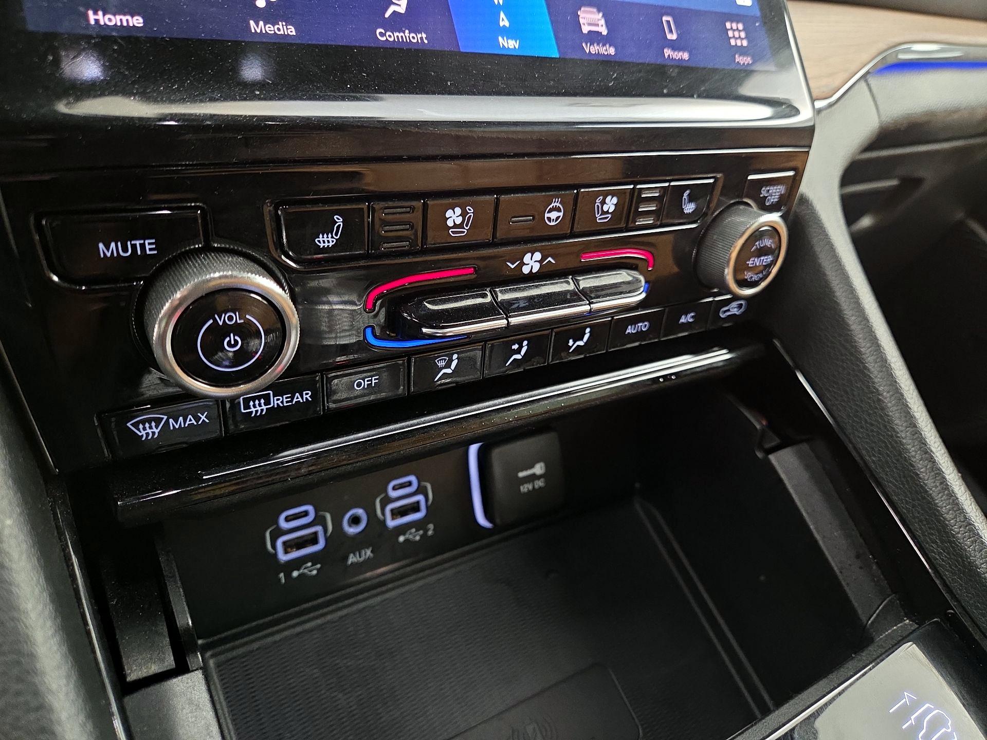 Thumbnail: 2023 Jeep Grand Cherokee - 17