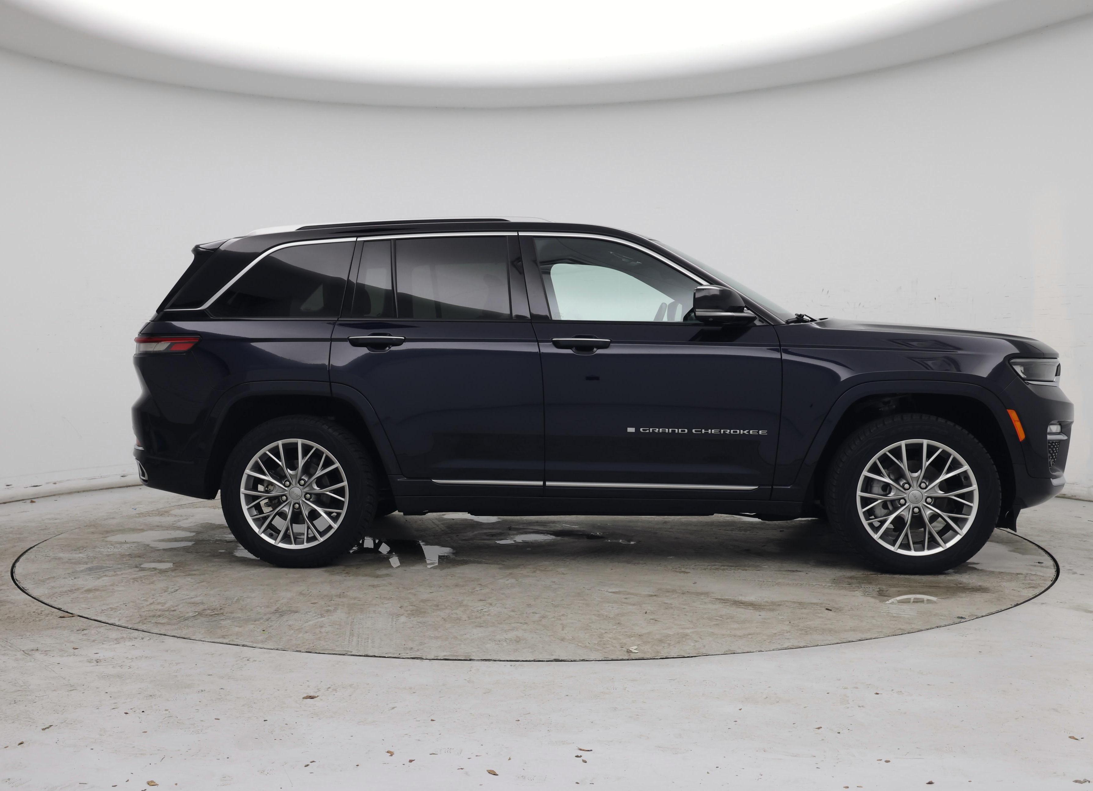 Thumbnail: 2023 Jeep Grand Cherokee - 7