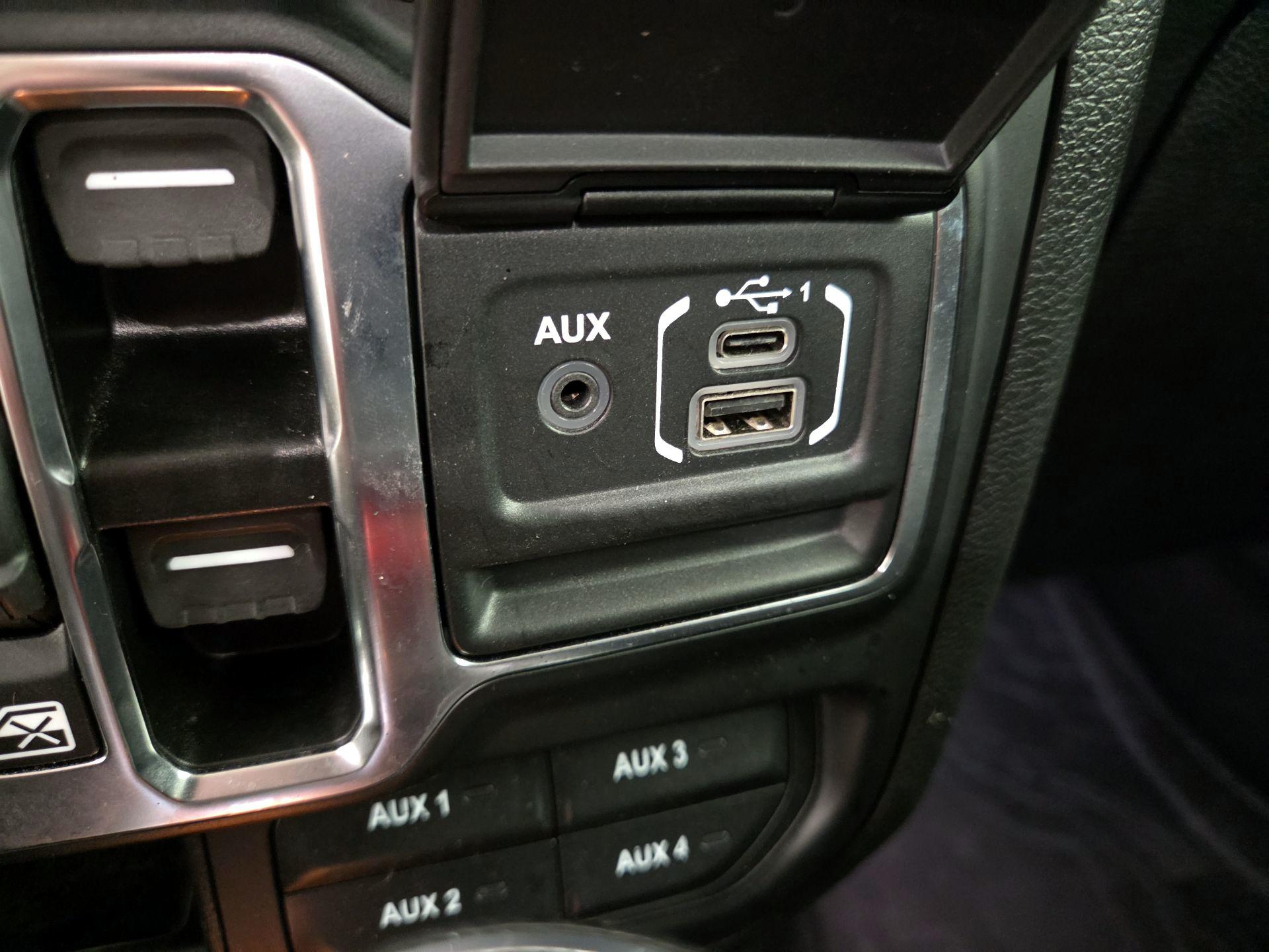 Thumbnail: 2022 Jeep Wrangler - 18