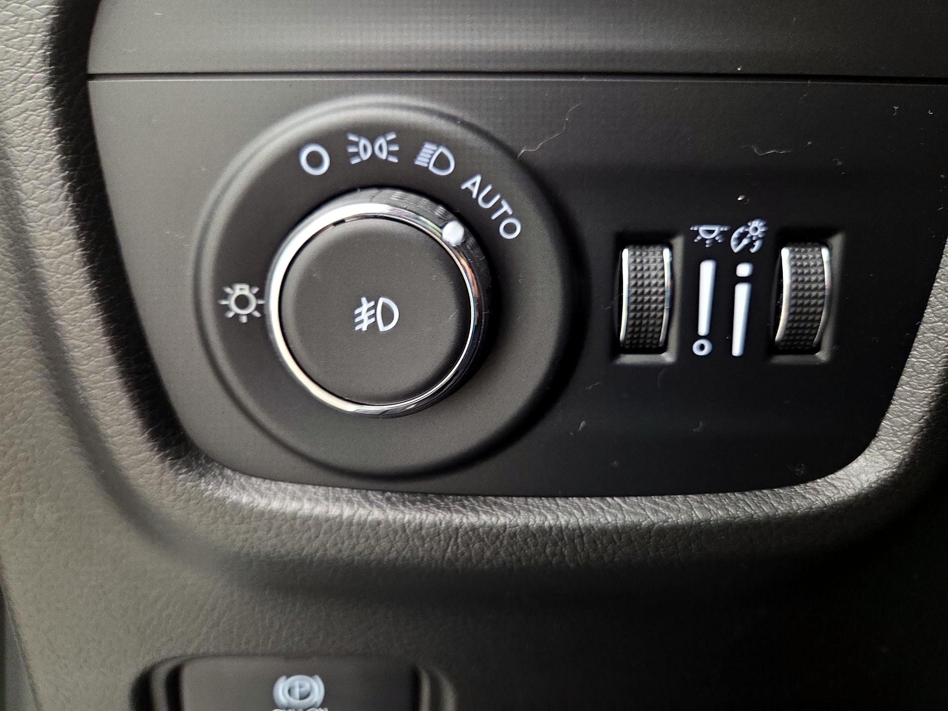 Thumbnail: 2022 Jeep Grand Cherokee L - 13